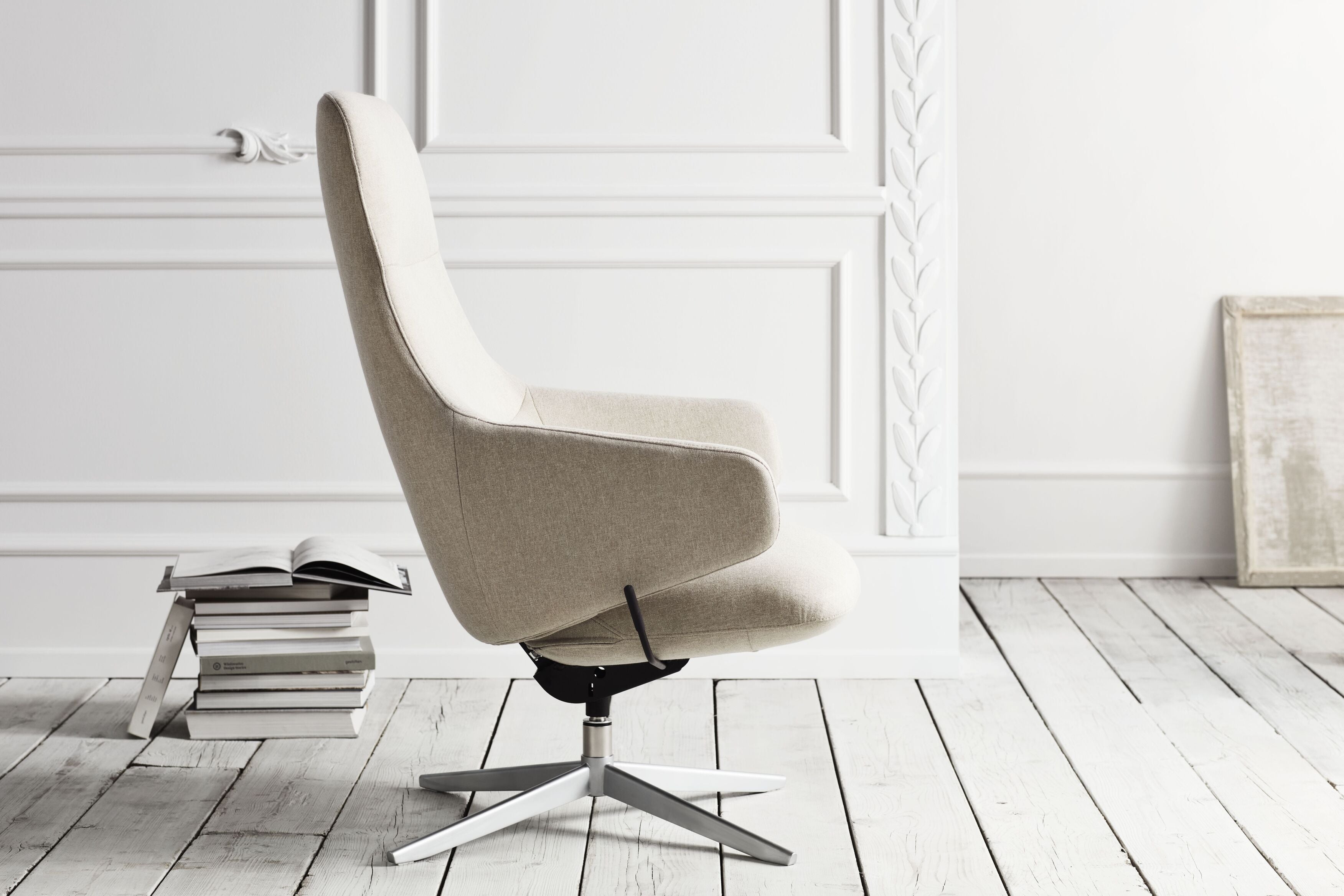 Clara Polsterstuhl Black Metal Base