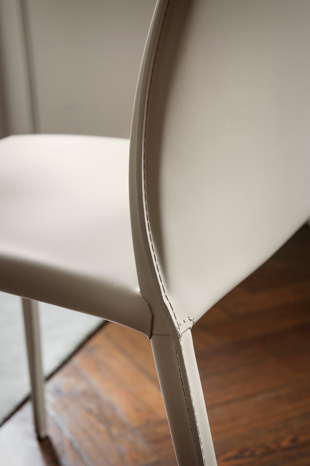 AIDA Chair in Brown Natural Leather