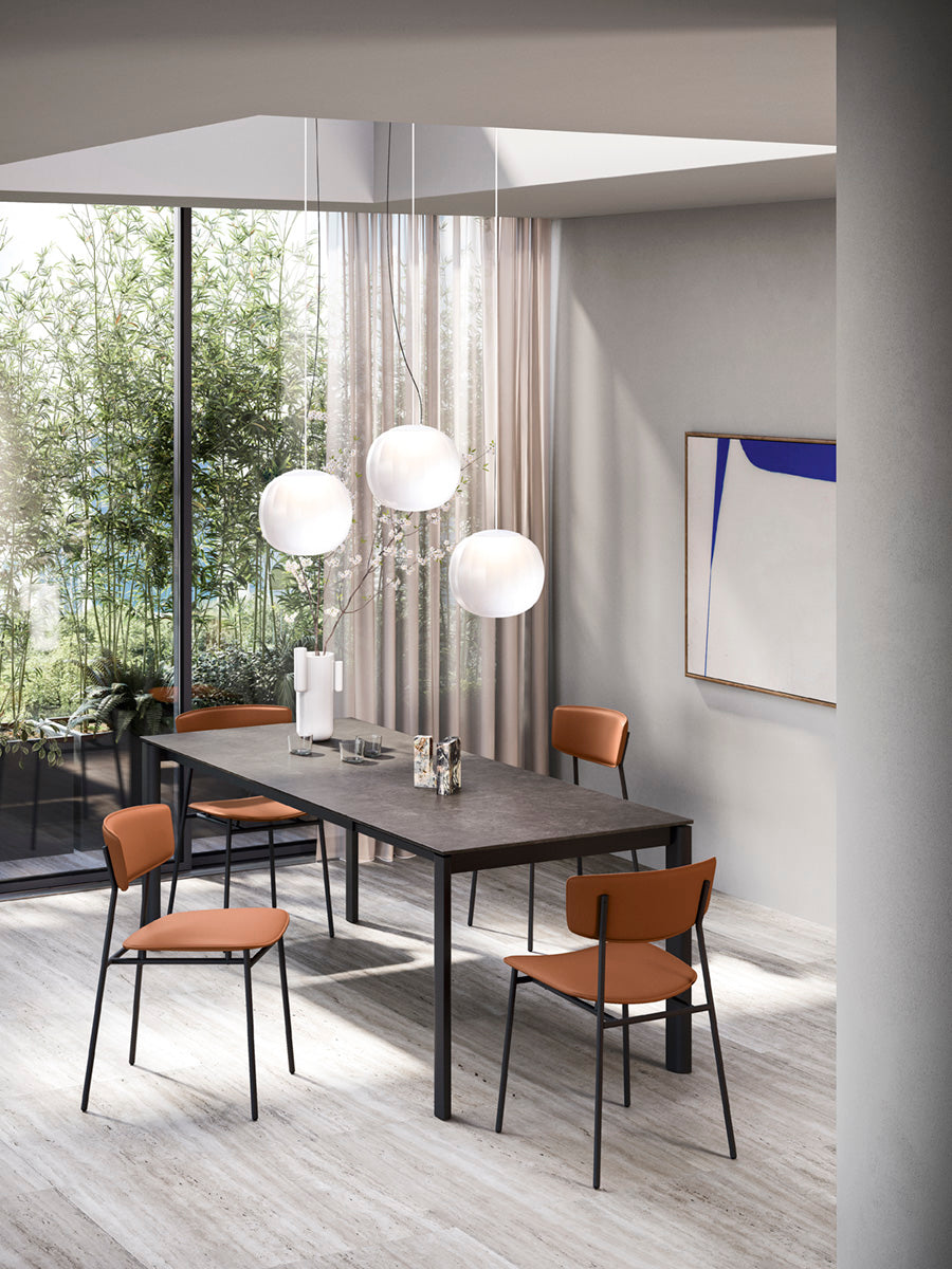 Polsterstuhl FIFTIES mit goldenem Gestell