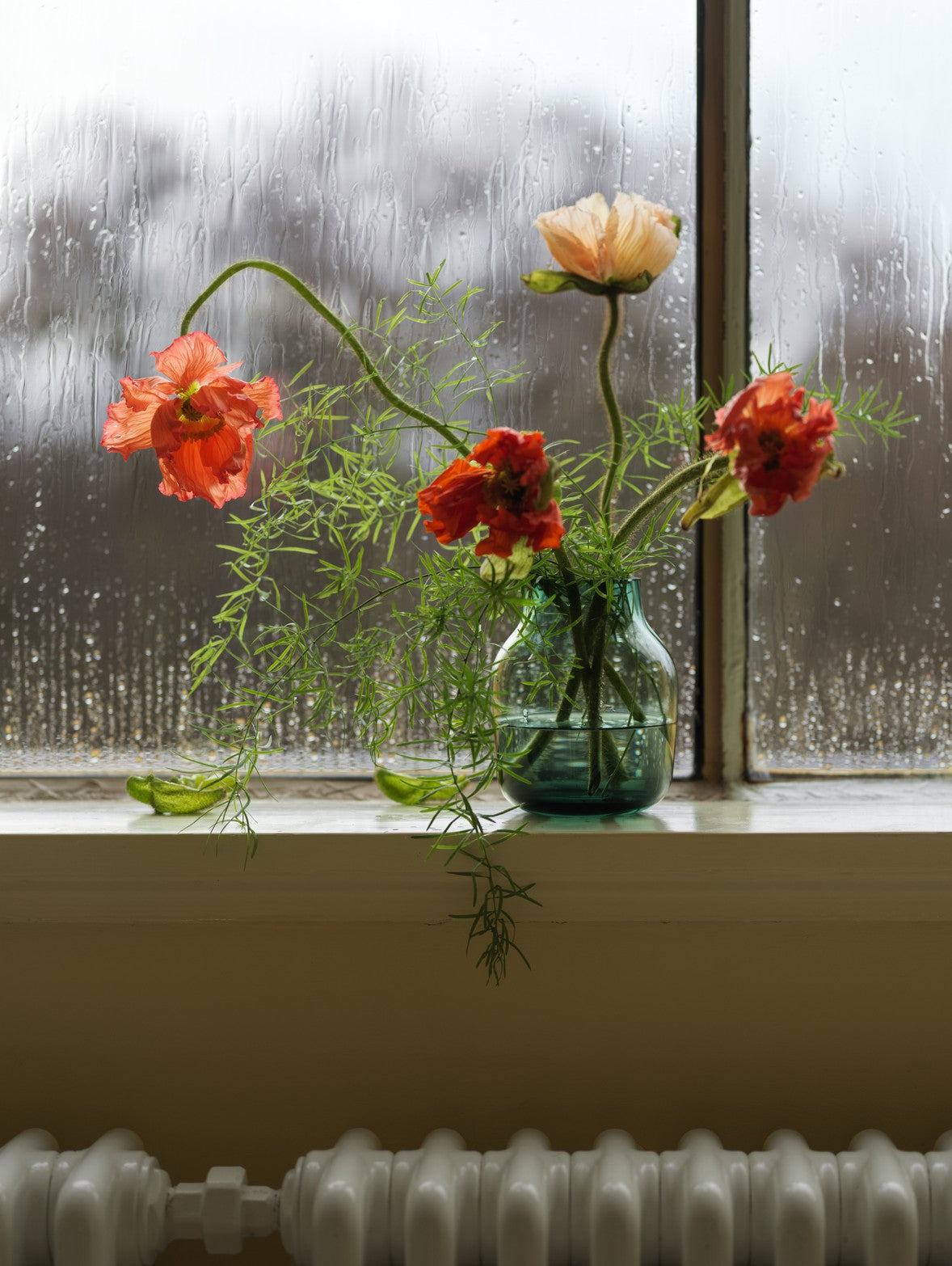 Dark Green SILENT Glass Vase