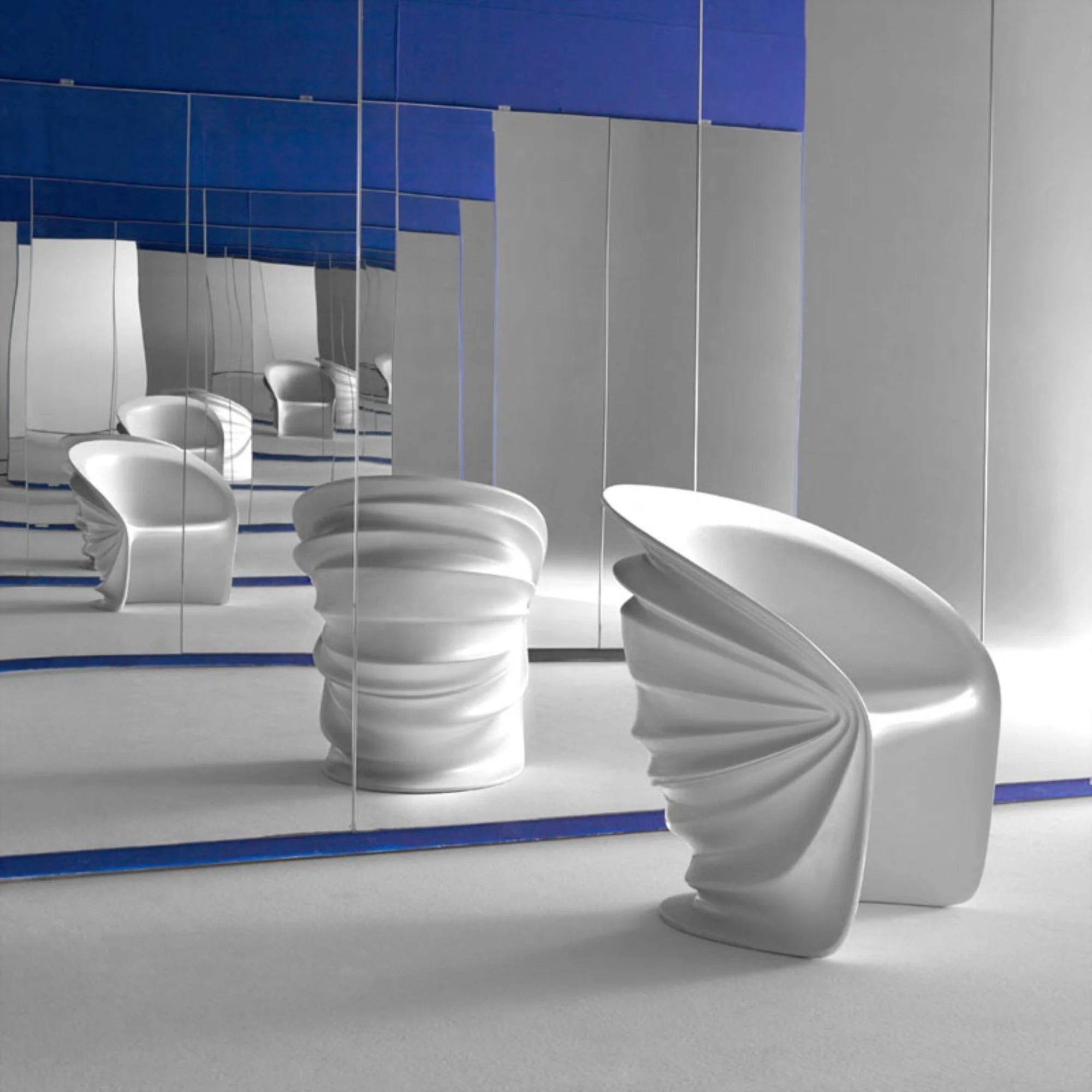 Modesty Veiled White armchair