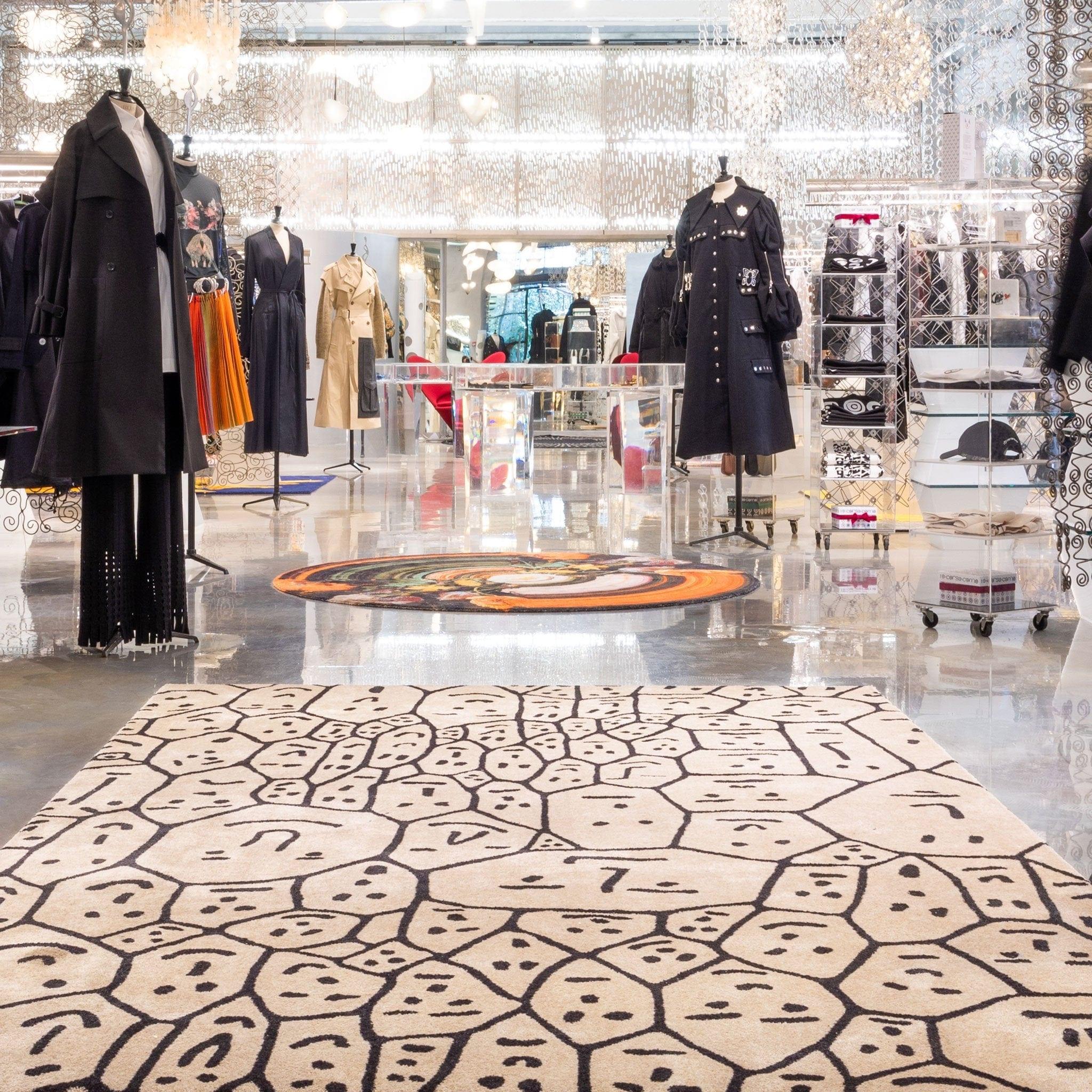 Dywan prostokątny PEOPLE beżowy Qeeboo    Eye on Design