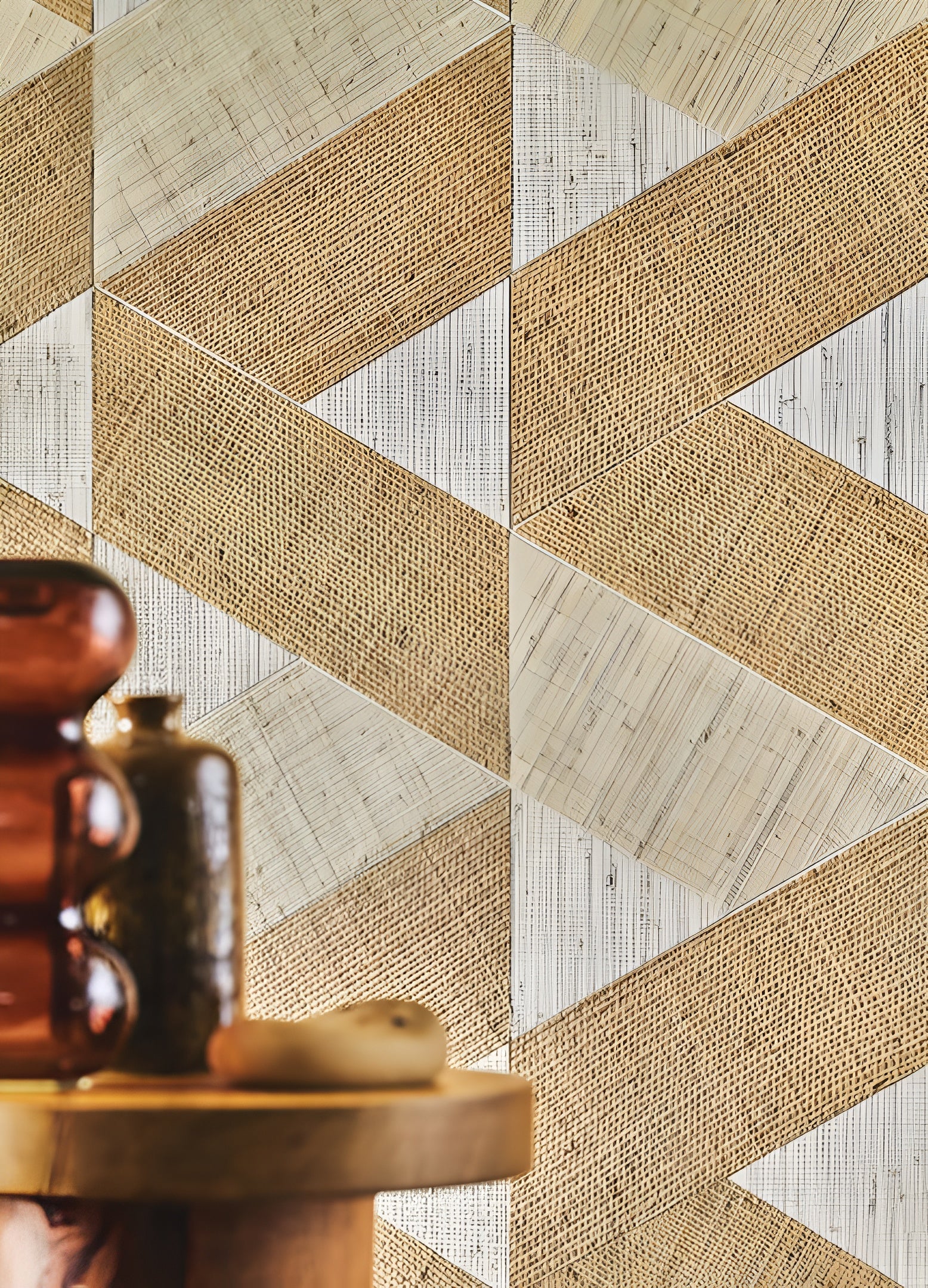 Natürliche Tapete mit geometrischem Muster aus Raphia SOLAL - NATUREL hellbraun mit beige