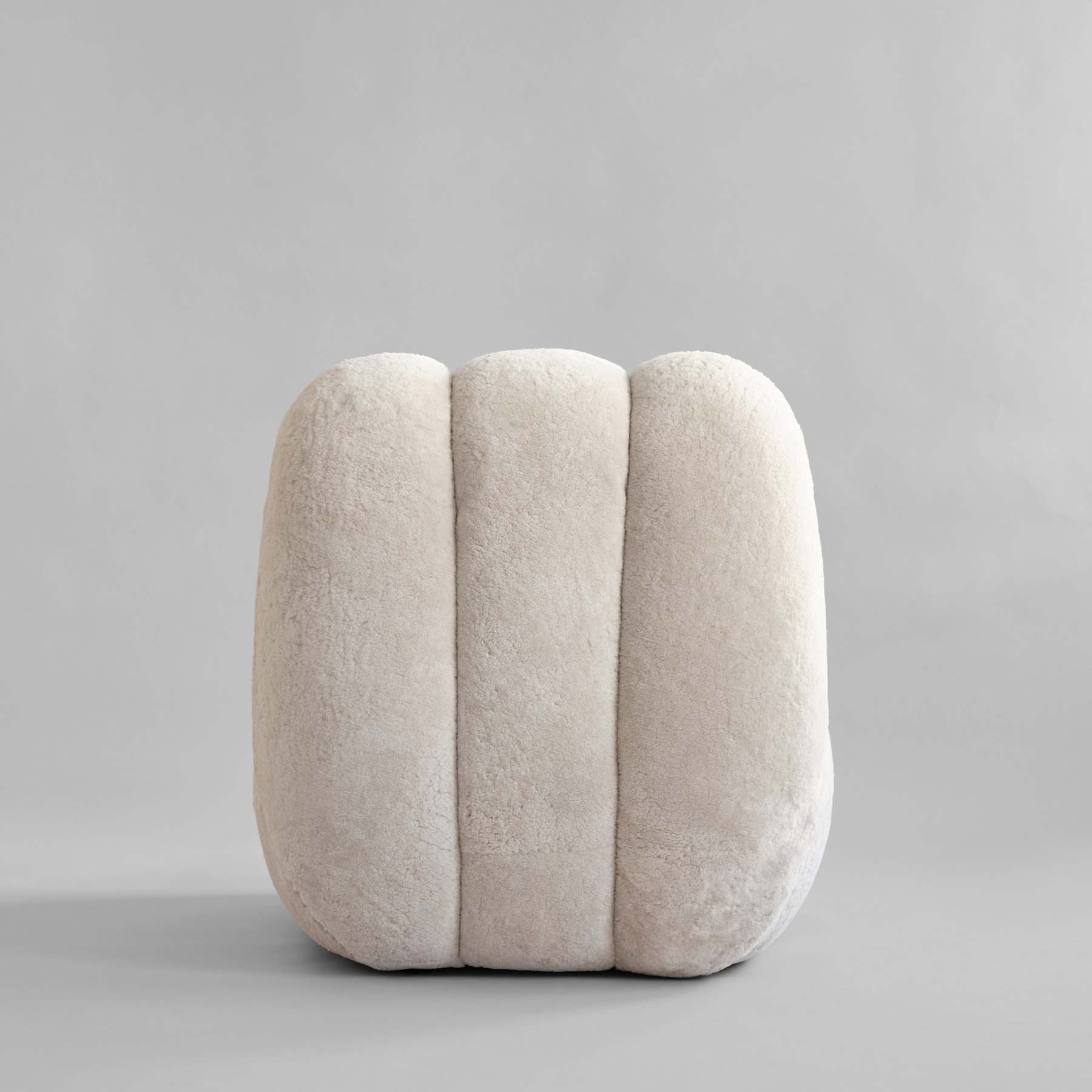 Sheepskin TOE cream fabric armchair