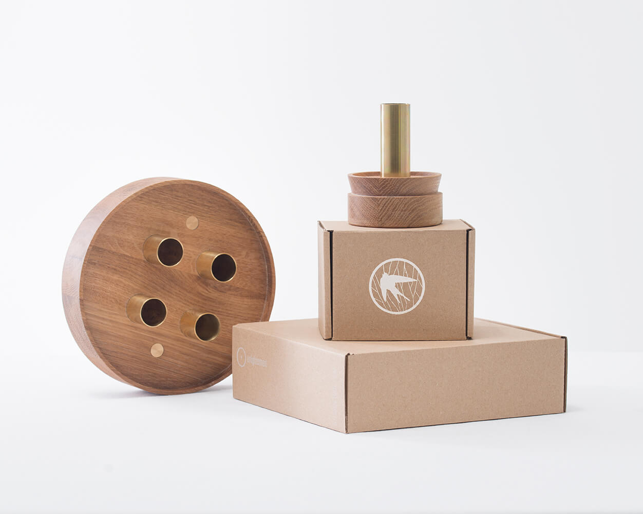 Kerzenhalter ENLIGHTENMENT 4 Eiche mit Messing