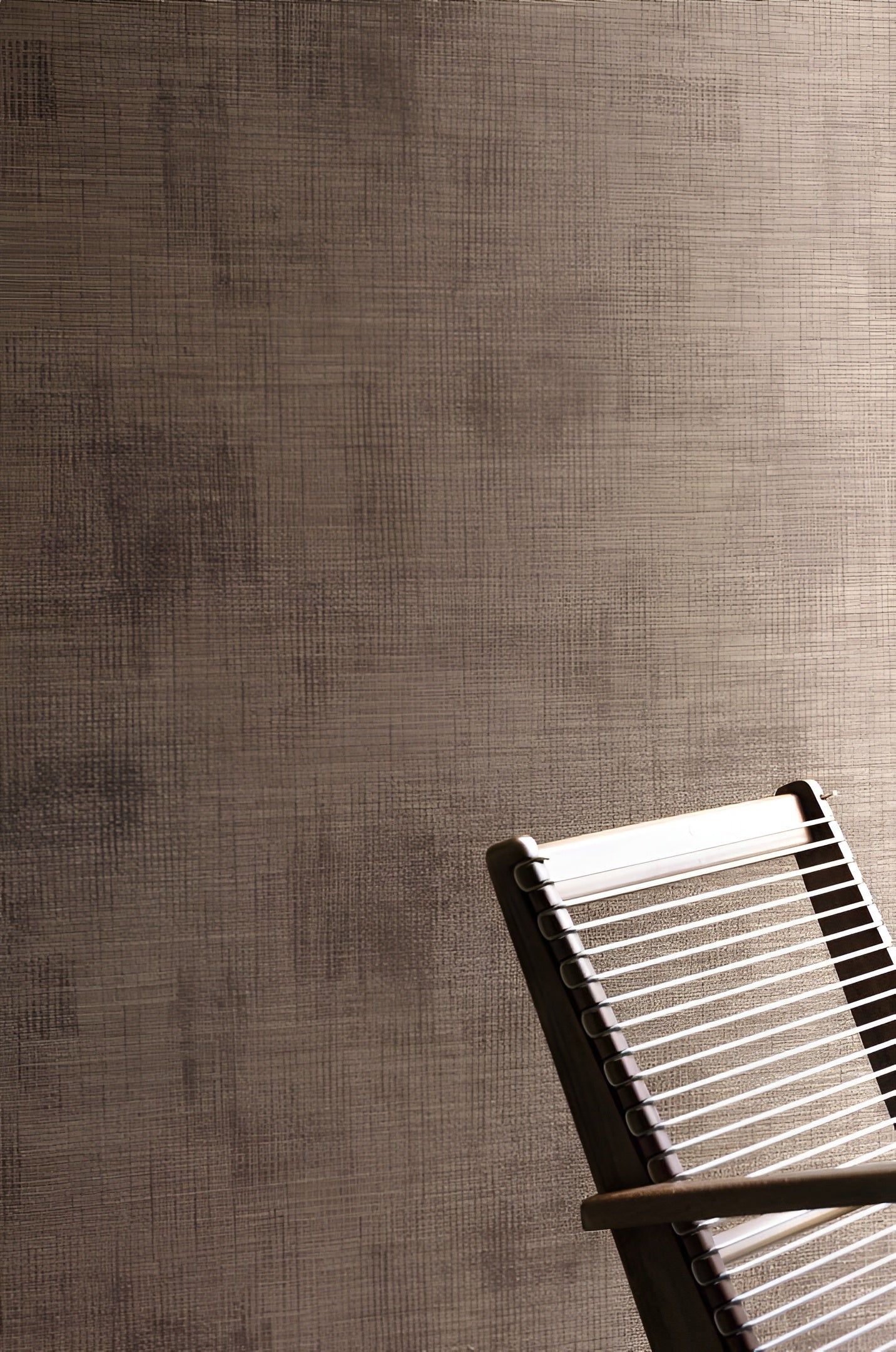Textile wallpaper with a structural design resembling canvas ORCADE - CHOCOLAT chocolate brown