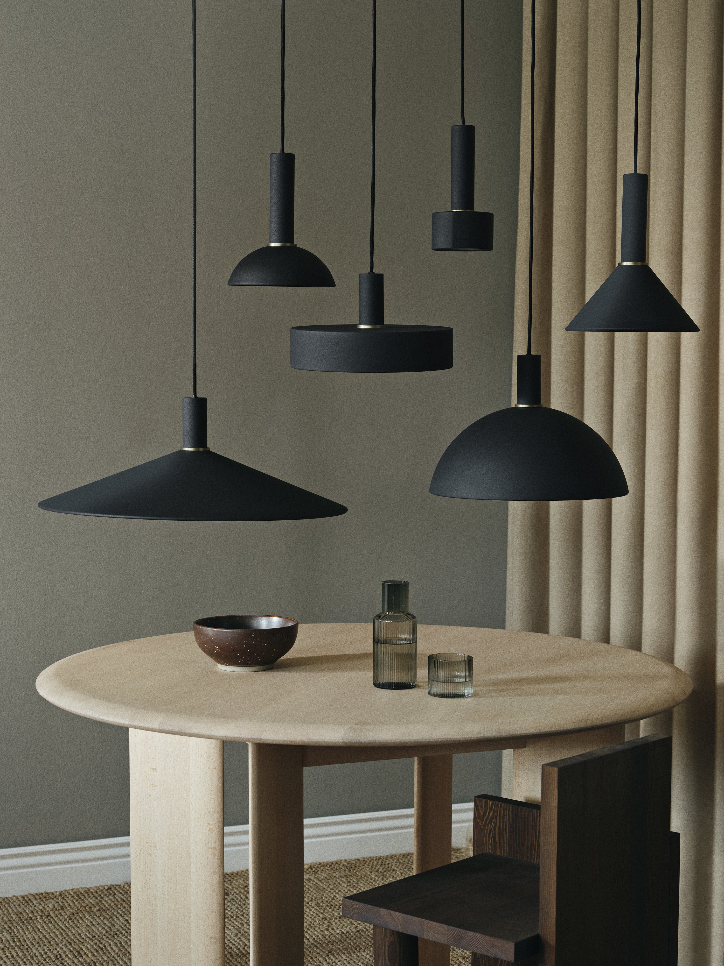 Collect hoop black lampshade