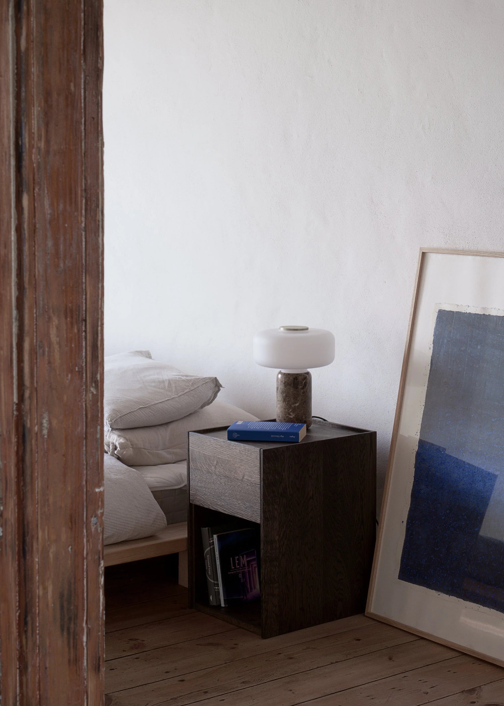 Nachttisch KARI aus schwarzem Eichenholz