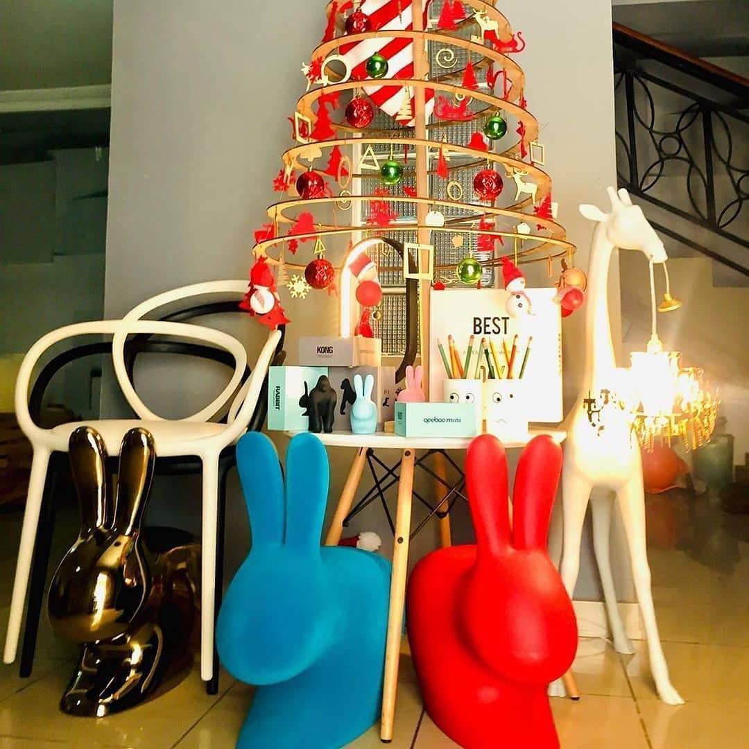 Krzesło RABBIT czerwony Qeeboo    Eye on Design