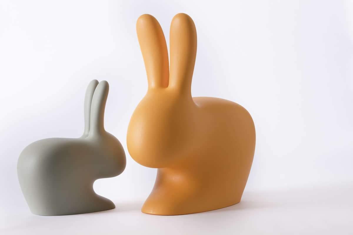 Krzesło RABBIT jasnoszary Qeeboo    Eye on Design