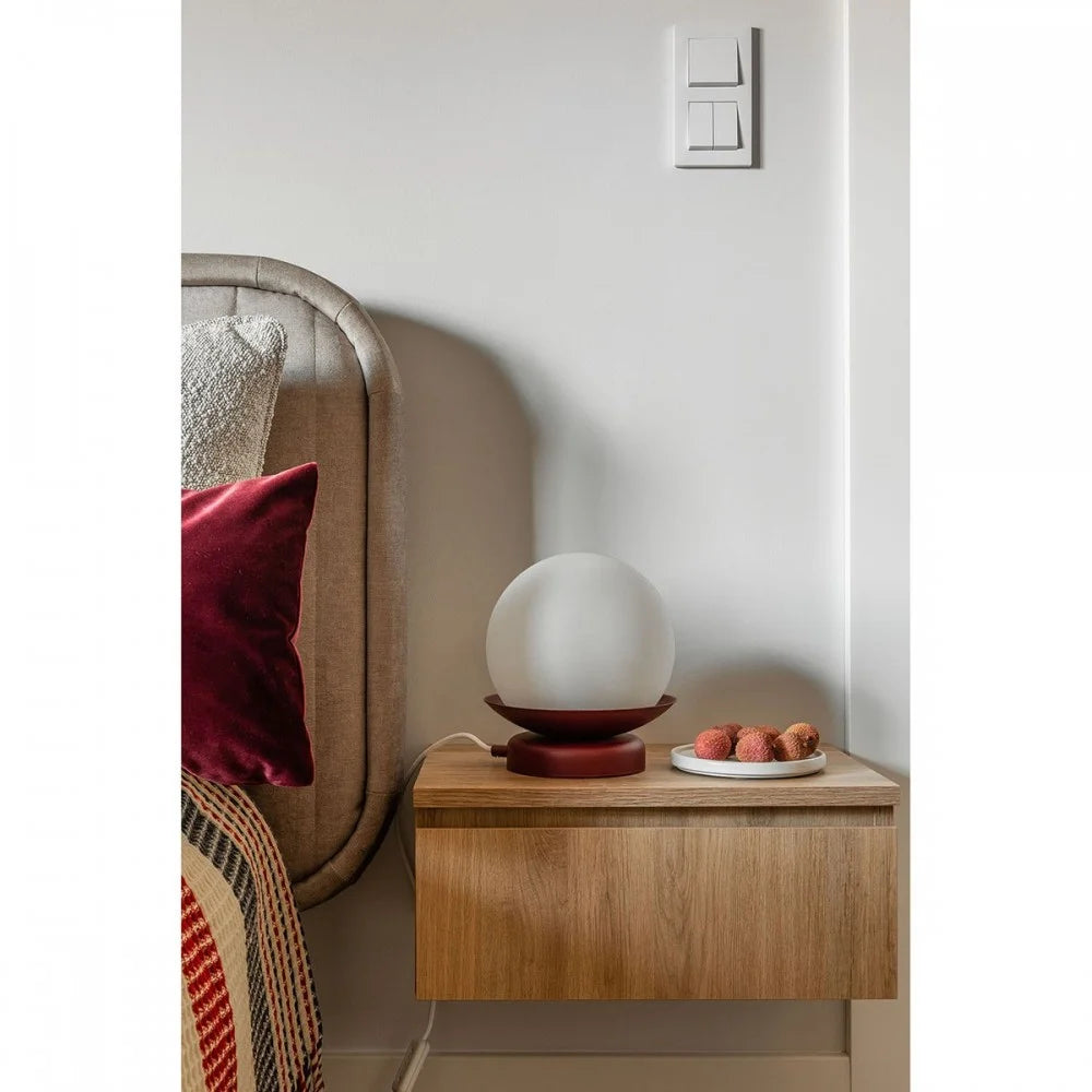 KUUL white table lamp