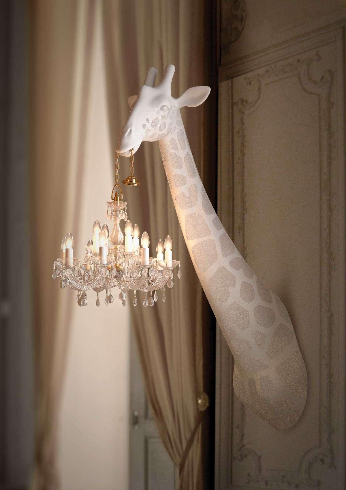 Lampa ścienna GIRAFFE IN LOVE czarna Qeeboo    Eye on Design
