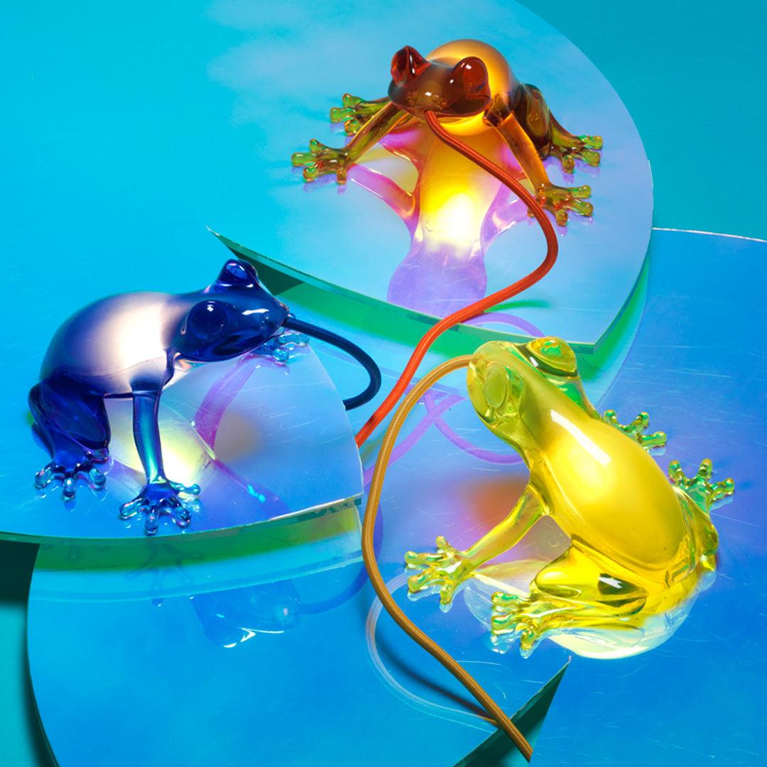 Lampa wisząca HUNGRY FROG niebieski Qeeboo    Eye on Design