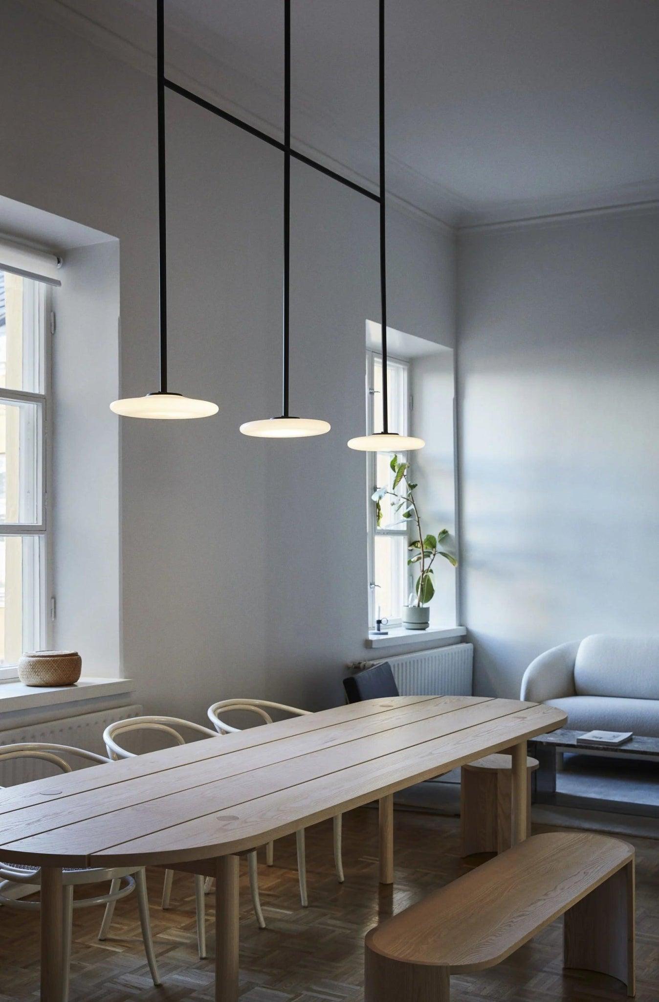 Lampa wisząca IHANA czarmy Marset    Eye on Design