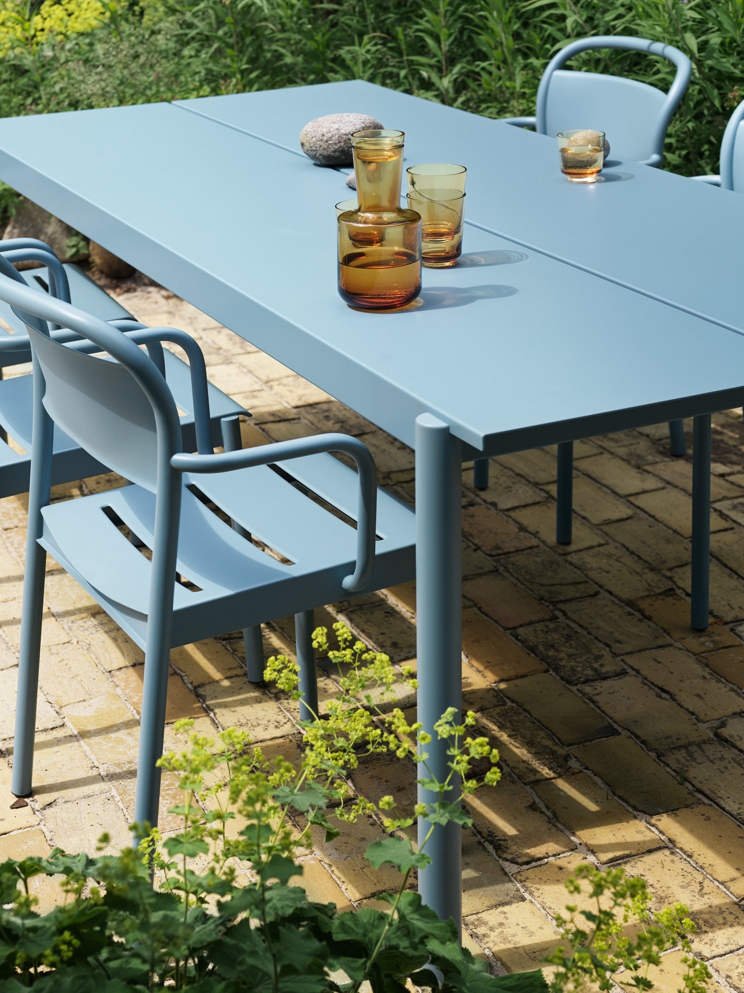 LINEAR Outdoor Table Blue Steel