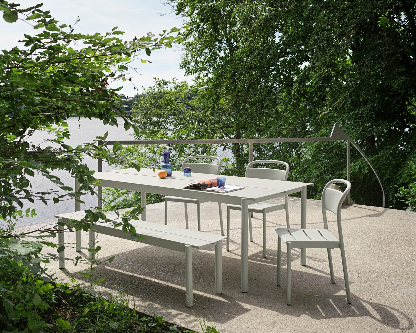 LINEAR Outdoor Chair Orange Steel