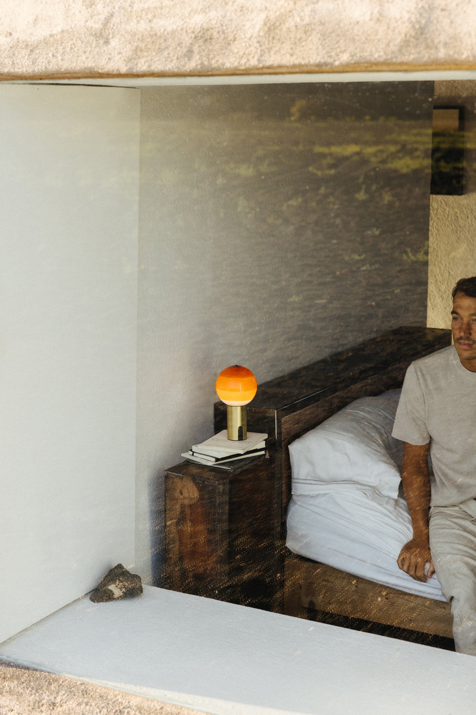 Battery-powered lamp DIPPING burgundy