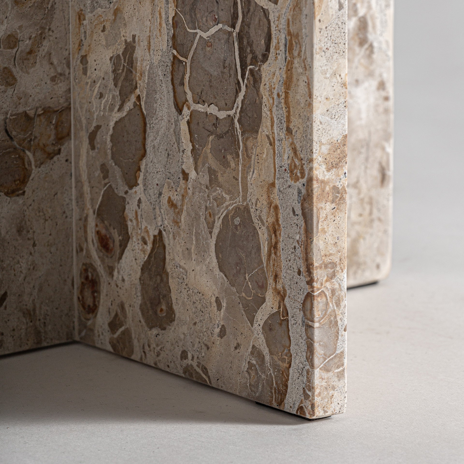 ALESSANO Side Table Beige Marble