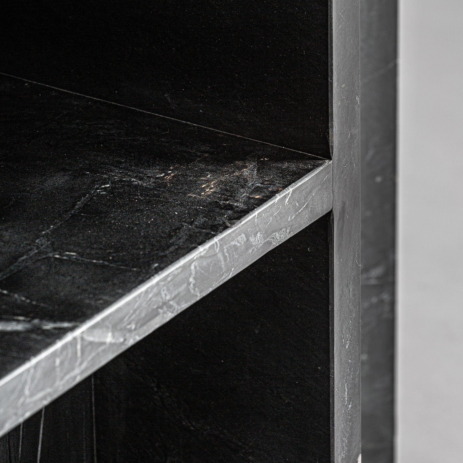 Beistelltisch mit doppelter Tischplatte MARQUINA schwarzer Marmor