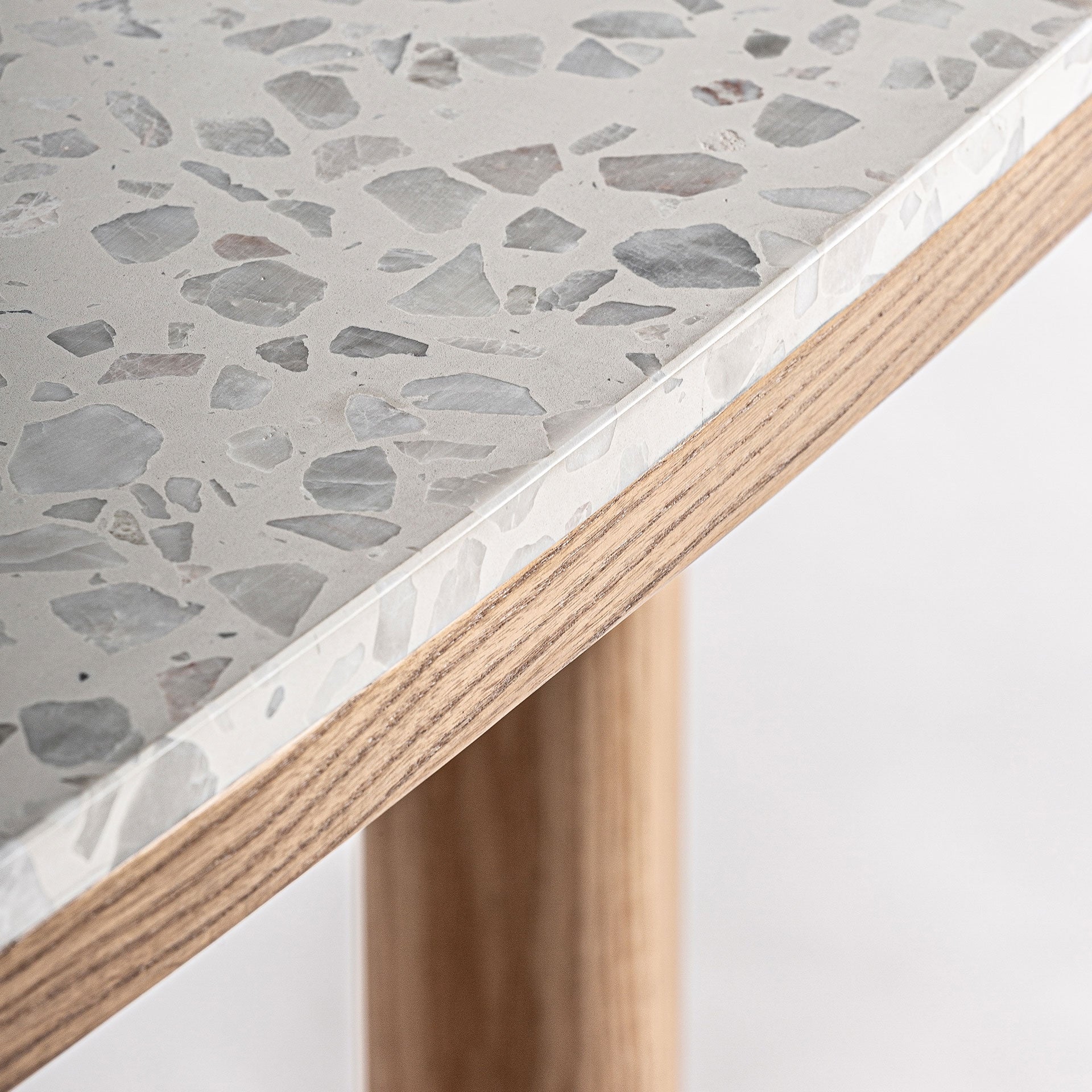 BIRIEUX Bar Table in Oak Wood with Terrazzo