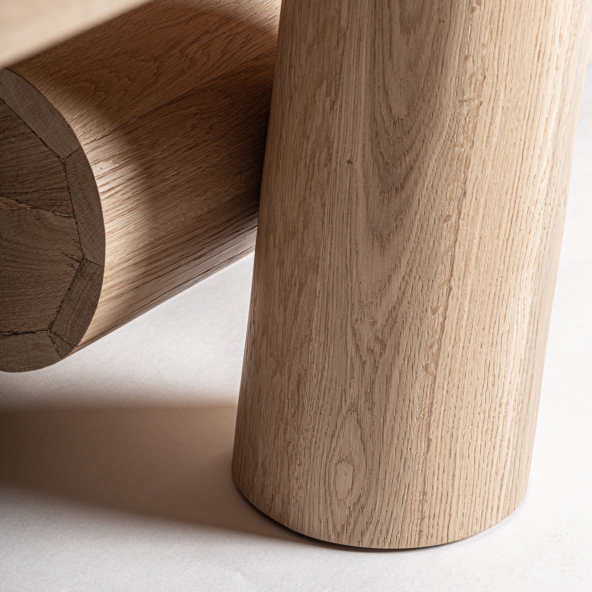 SULLY Oak Wood Table