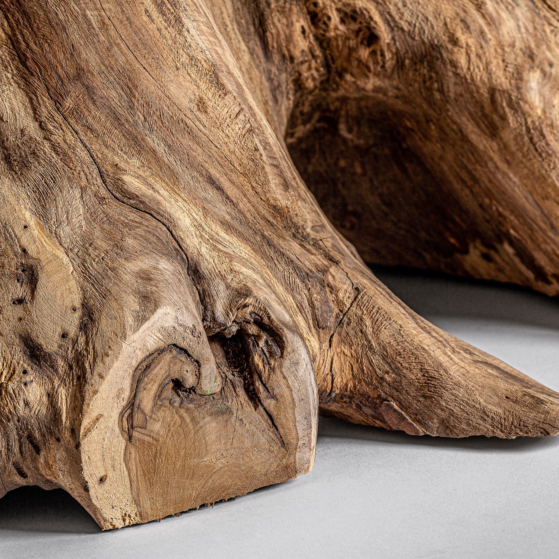 Couchtisch AHRAS Suarholz