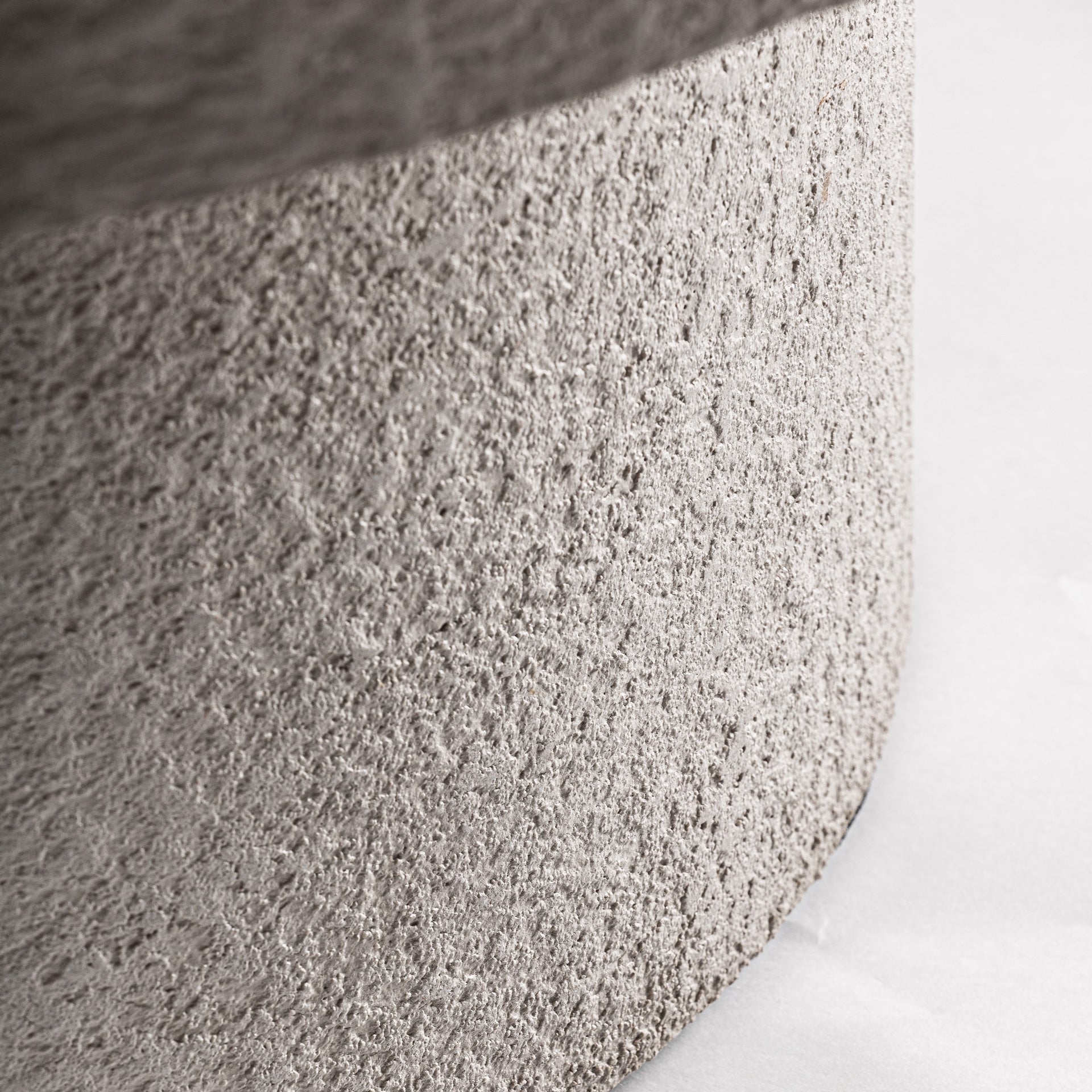 Außenkaffee-Tisch BANFE gebrochenes Weiß