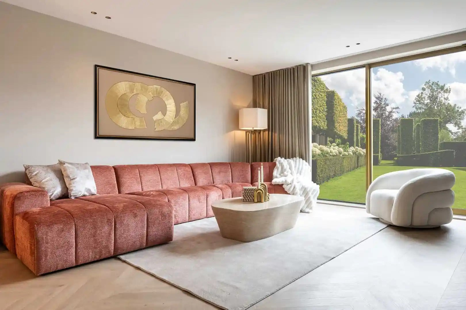 Beiger Couchtisch FICTUS