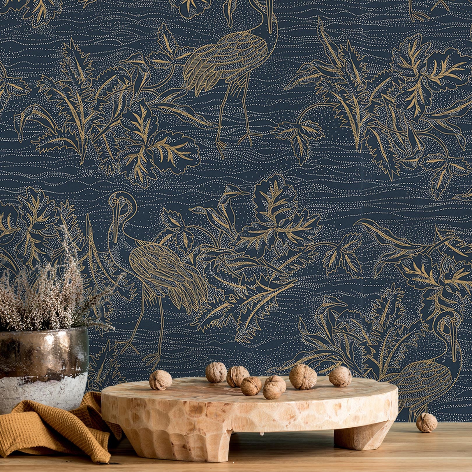 Structural wallpaper with a plant and animal motif MIRADOR - MARINE DORE navy blue with gold