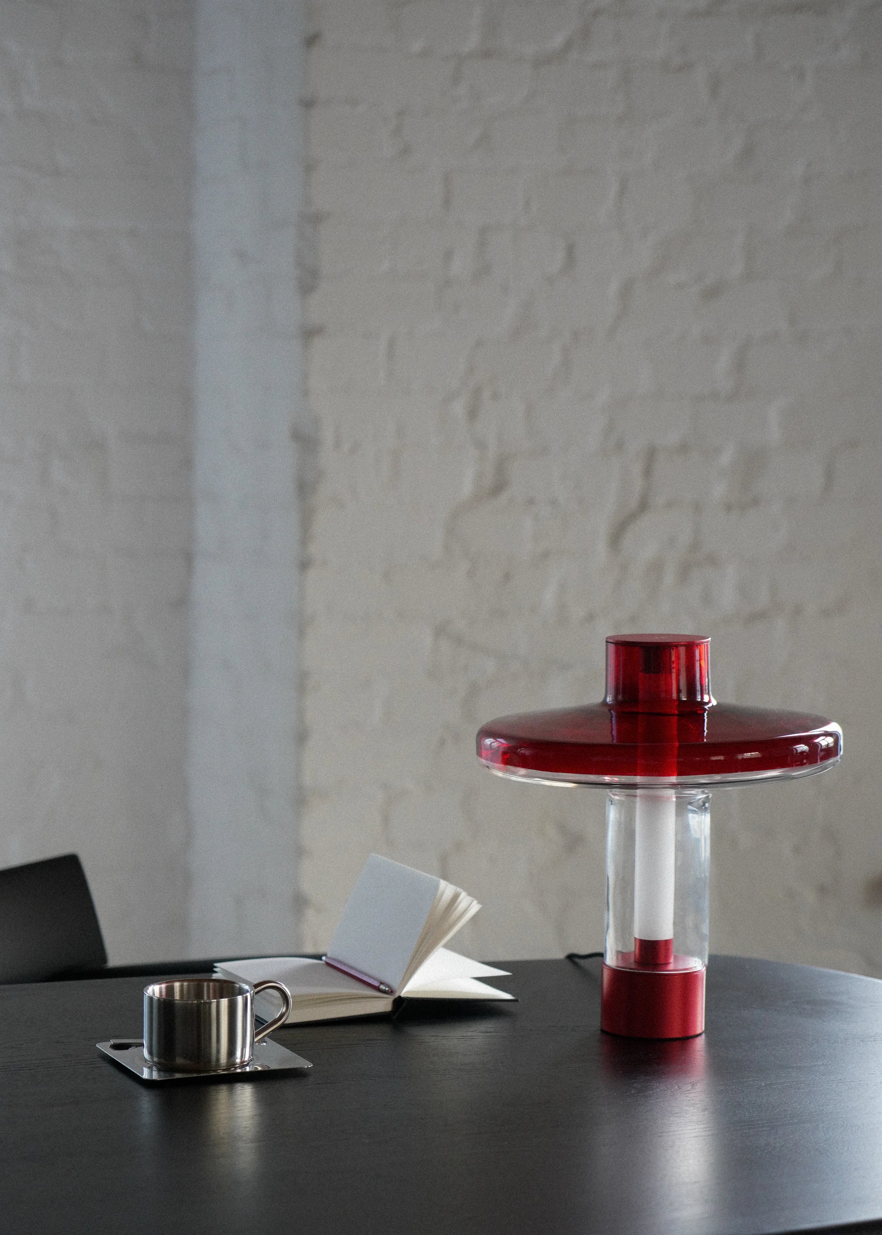 NEVO Table Lamp Red