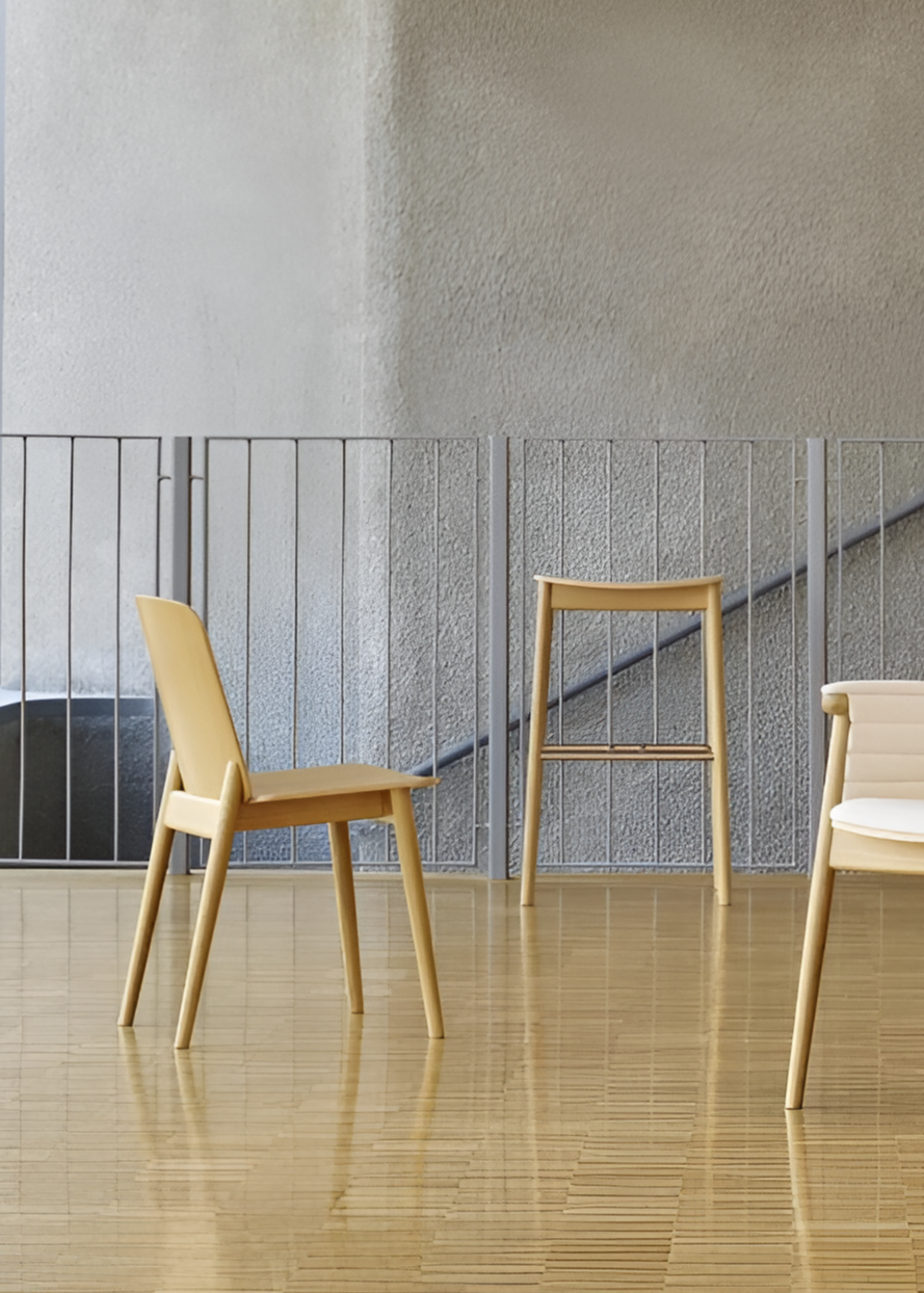 PROP C-4390 Barhocker aus Holz