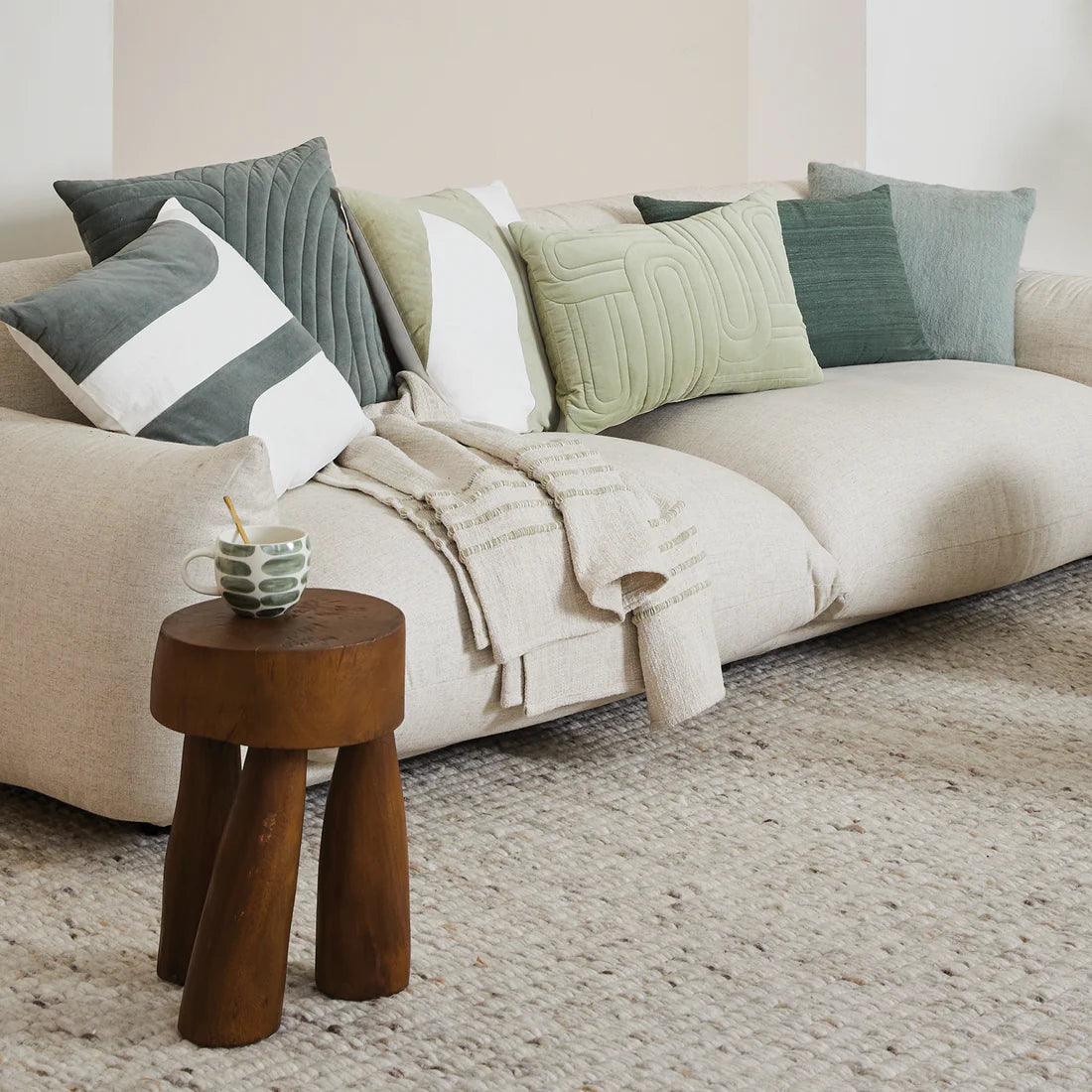 Poduszka UNC ciemnozielony Urban Nature Culture    Eye on Design