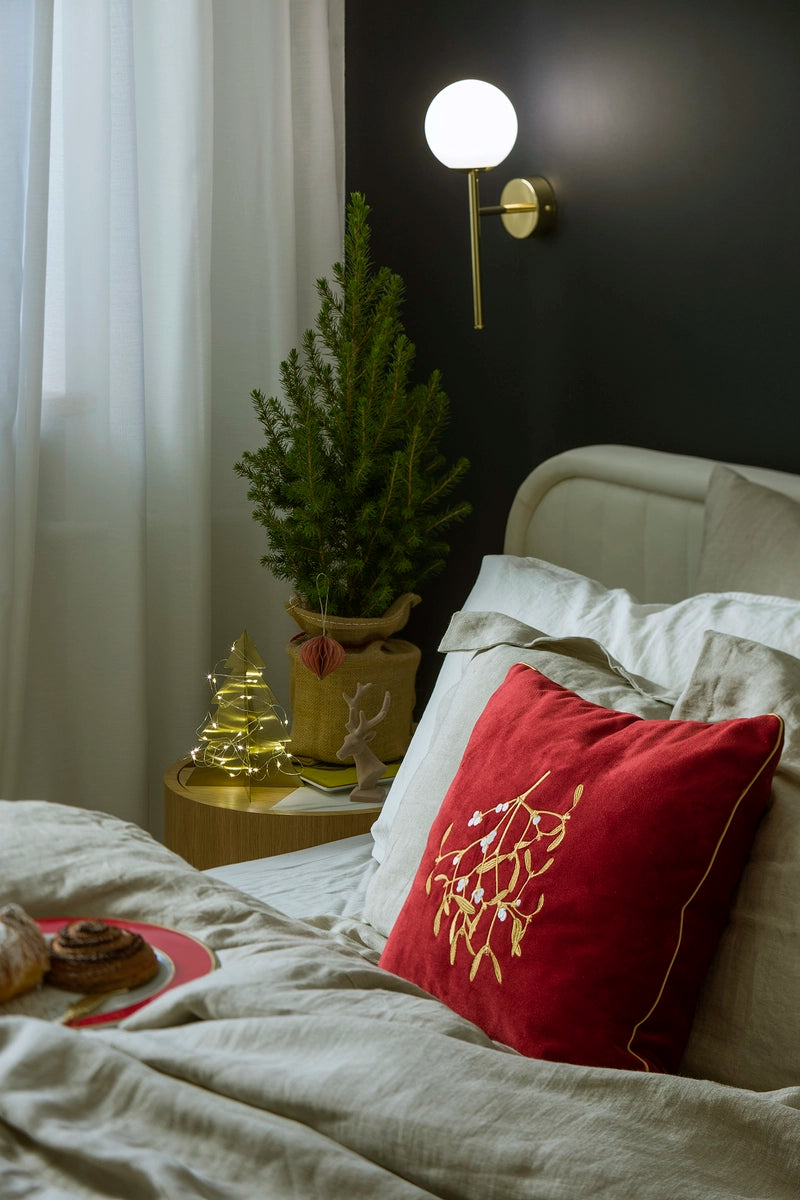 ASTRA DECO wall lamp in gold with a white shade