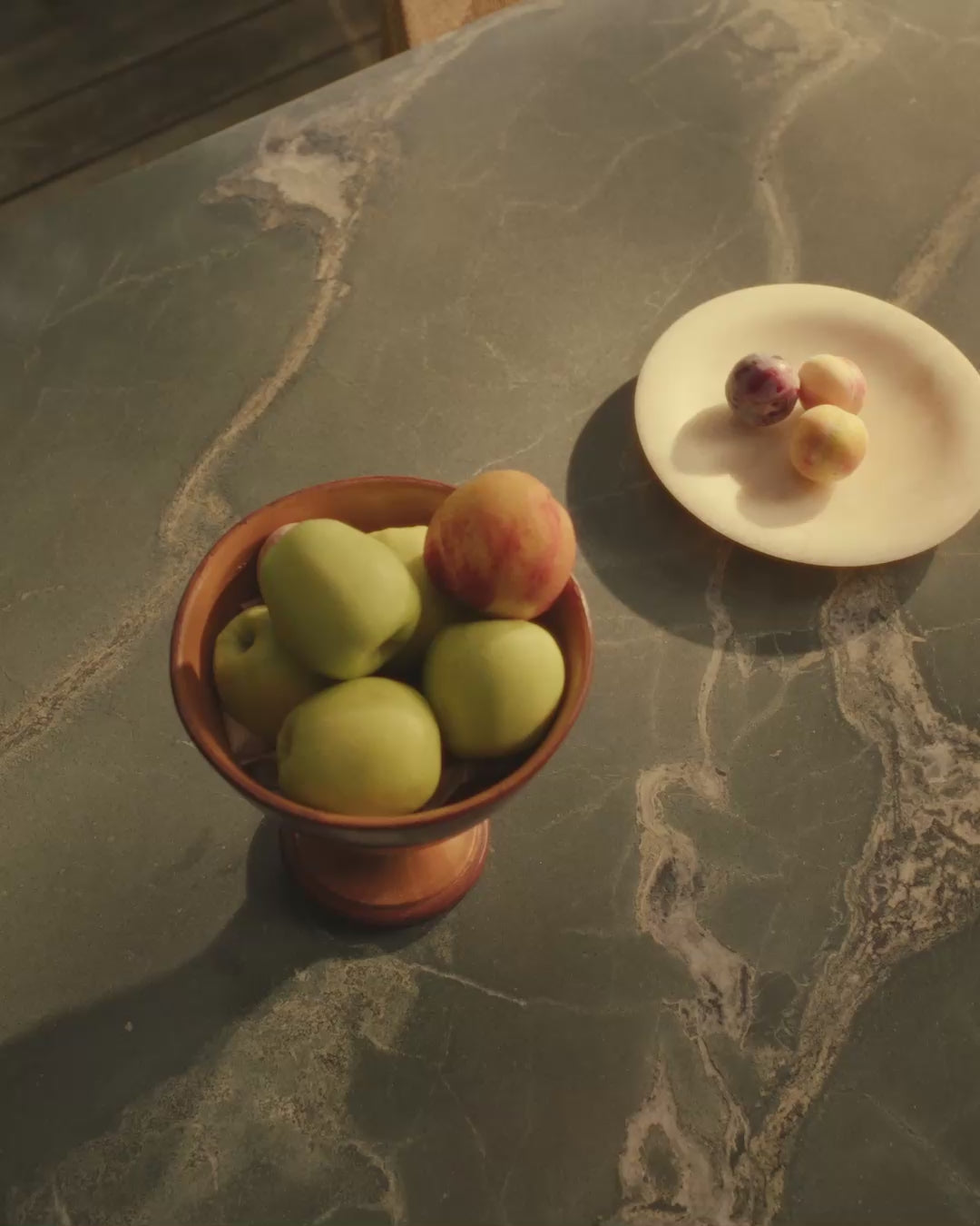 Runder Gartentisch EPIC grüner Quarzit