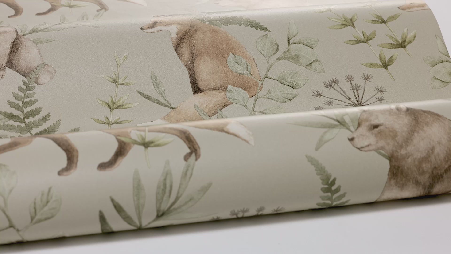 Tapete für Kinder mit pflanzlichem und tierischem Motiv WILD FOREST beige