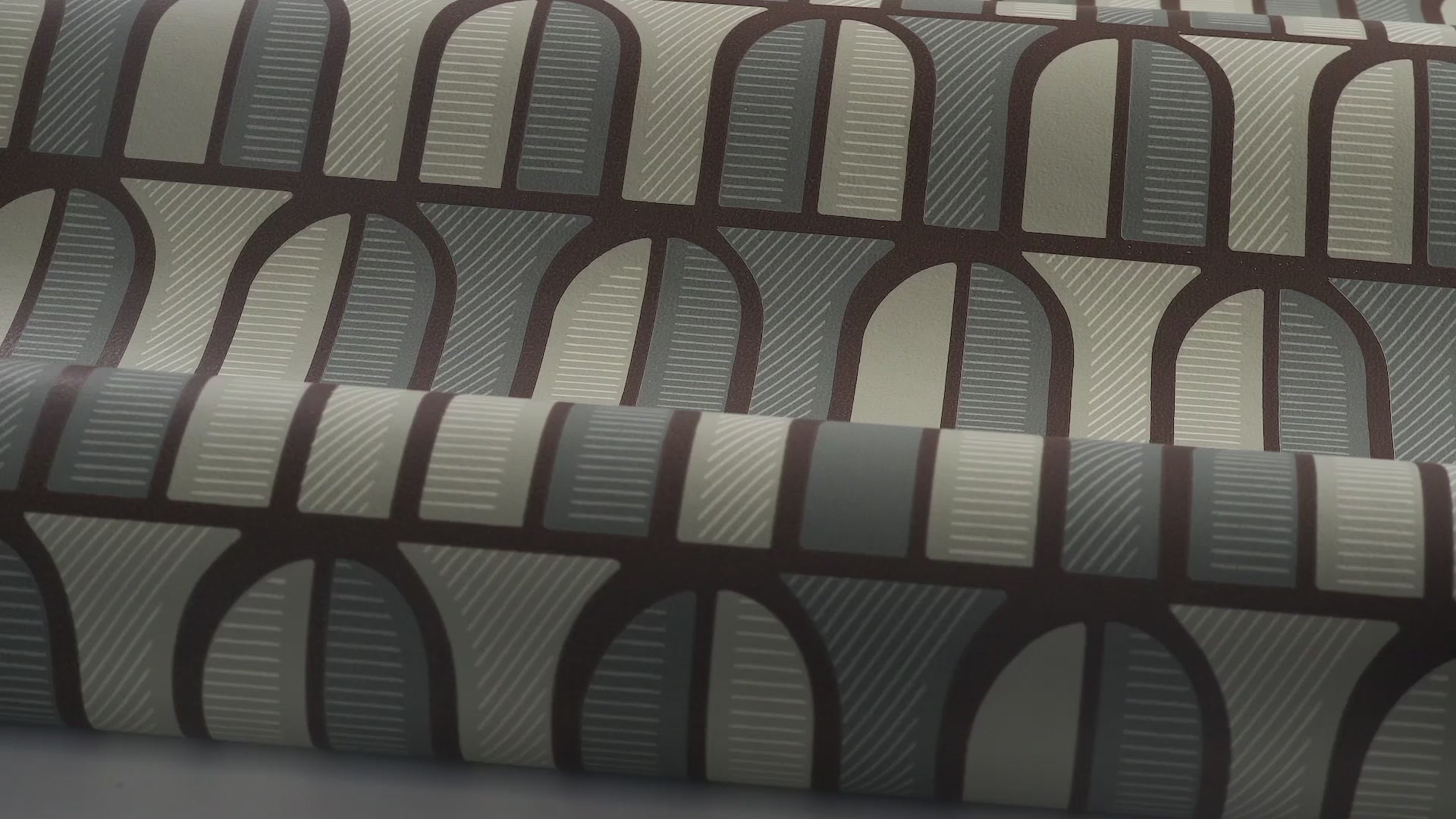 Vlies-Tapete mit geometrischem Muster VENICE in Grün und Beige