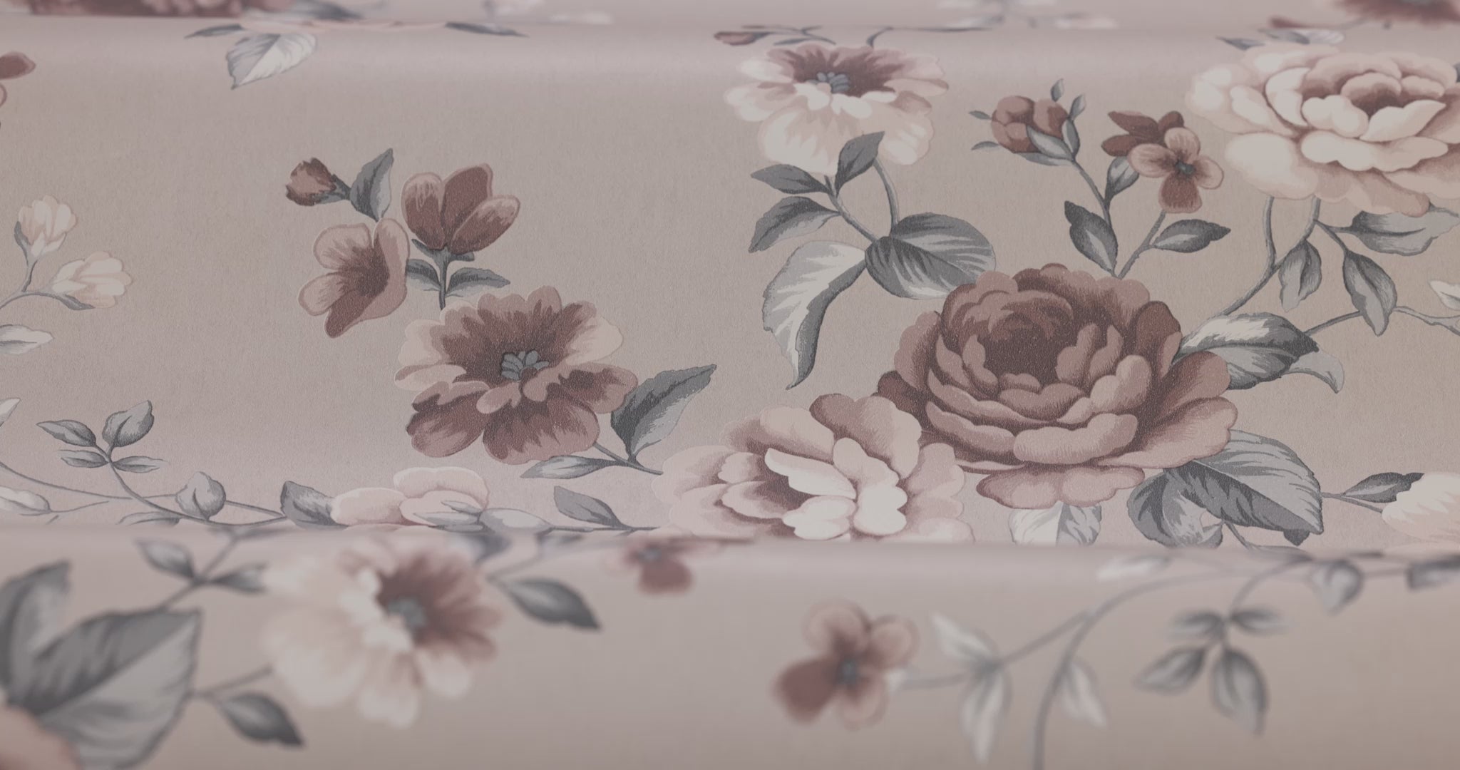 NOMI Pink Floral Pattern Wallpaper