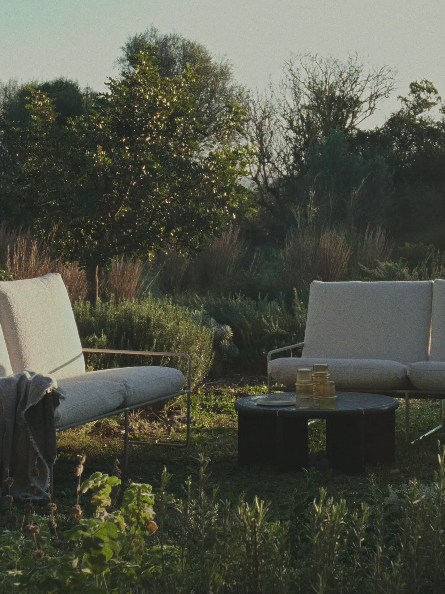 DEYA dark green coffee table