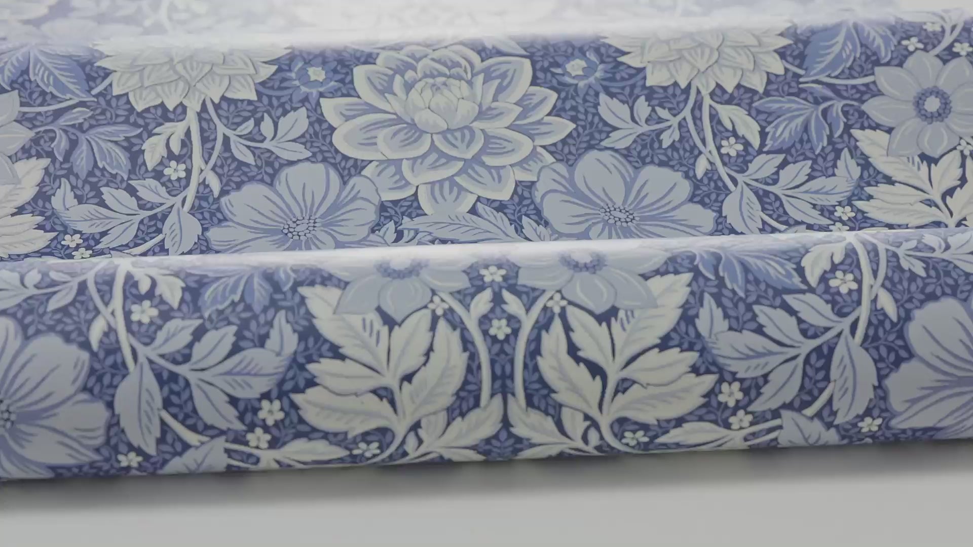 Non-woven paper wallpaper with a floral pattern DAHLIA GARDEN blue with white