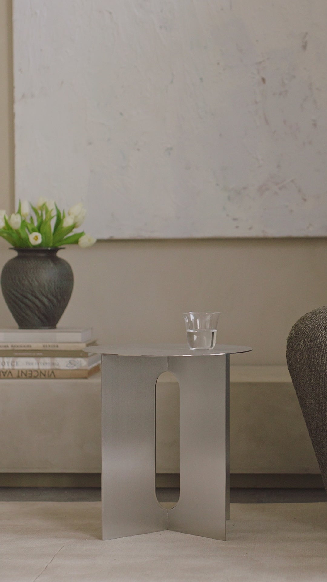 ANDROGYNE Steel Side Table