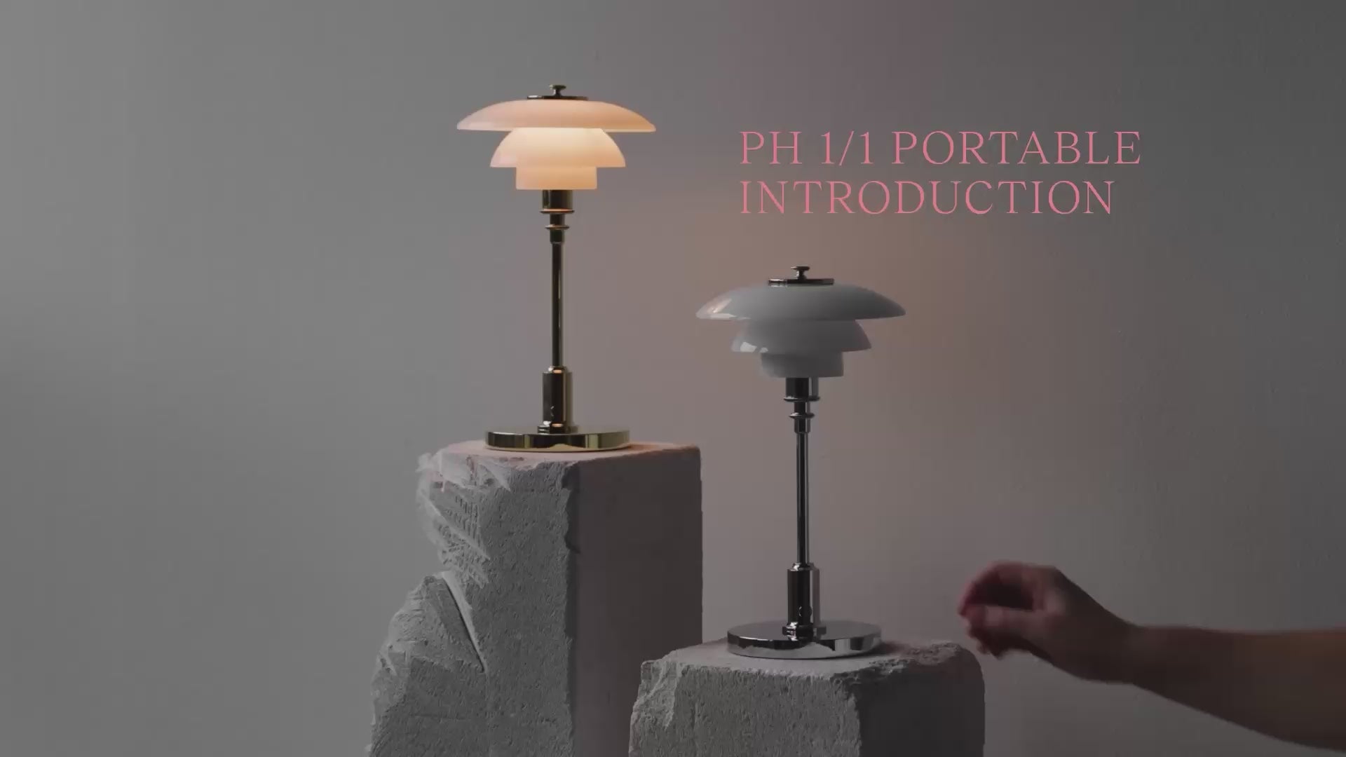 Lampa przenośna PH 1/1 biały z chromowaną podstawą – Louis Poulsen