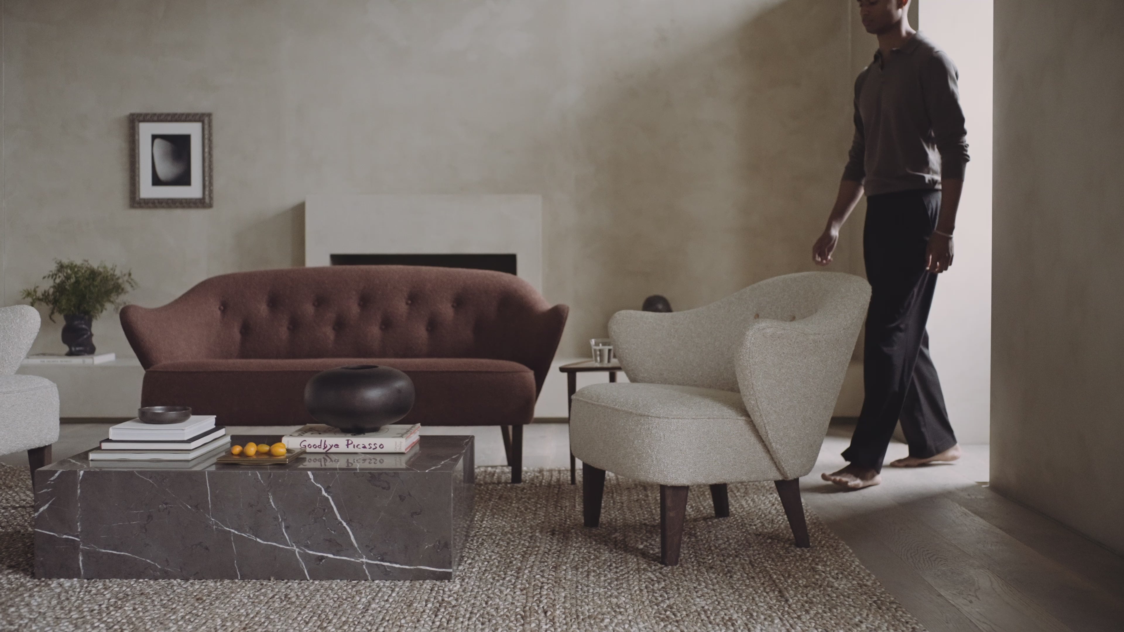 INGEBORG light gray footrest with oak base