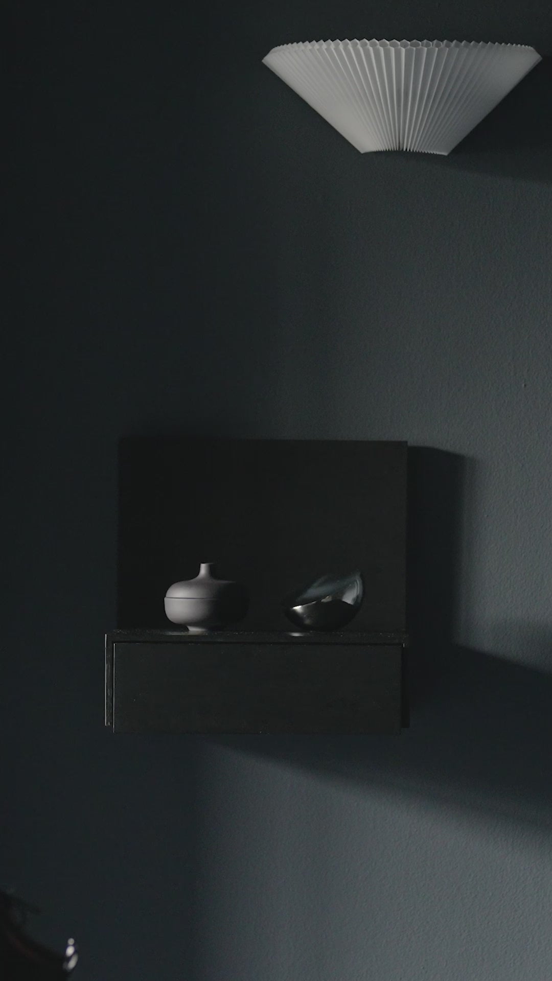 Tana oak veneer hanging cabinet