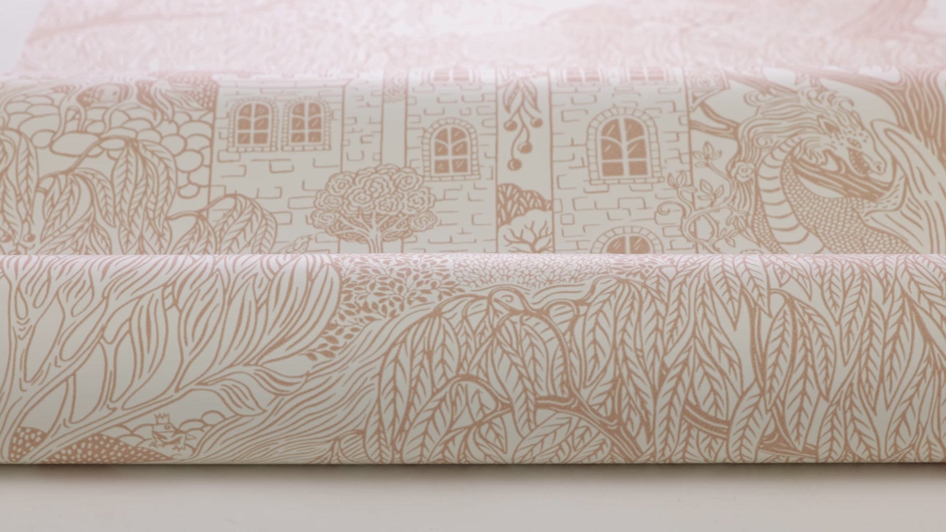 Kinder-Tapete mit Märchenmotiv KÖNIGREICH DER WEIDEN rosa