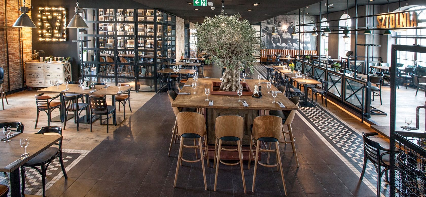 AMADA BST-1413 Polsterhocker