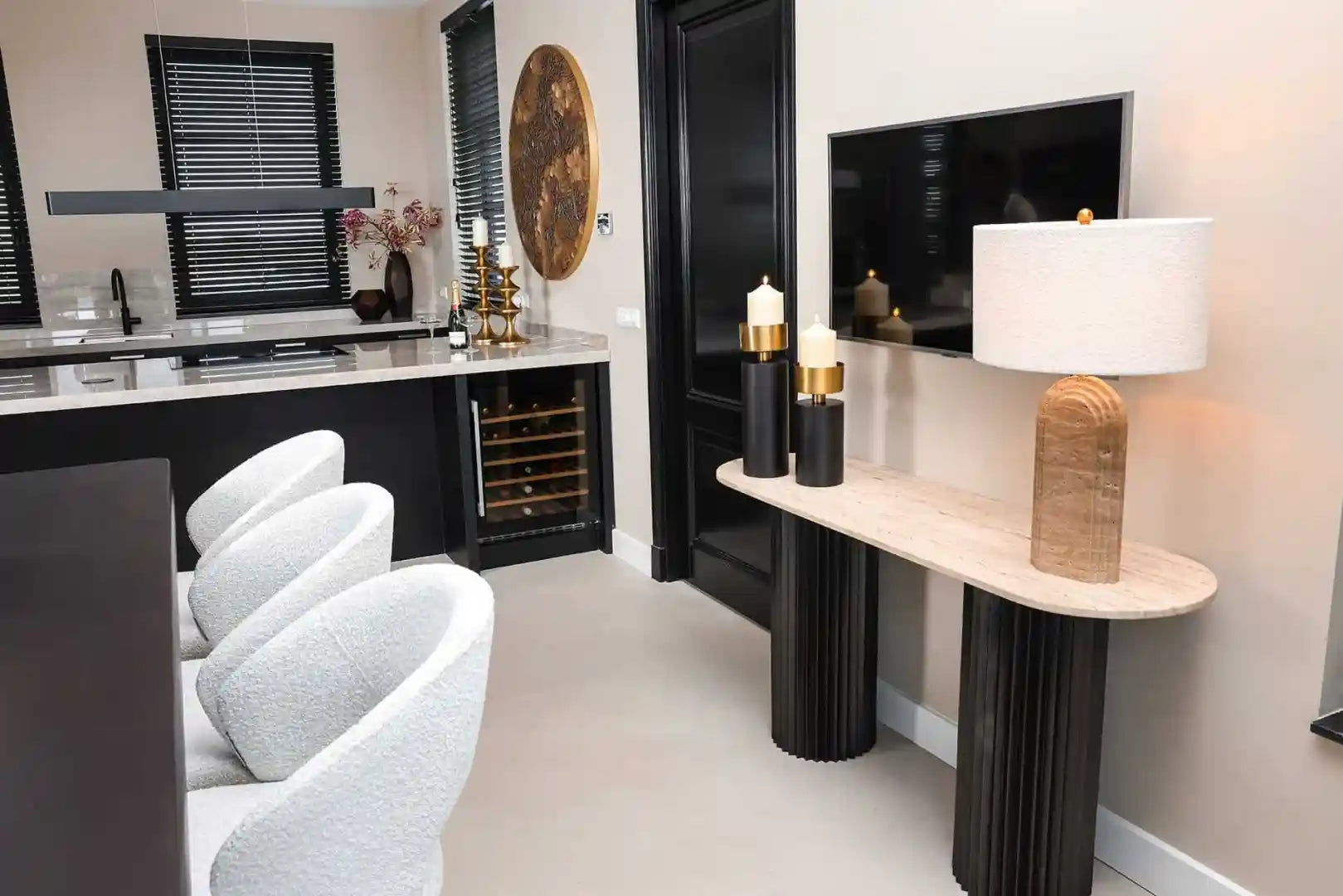 Konsole HAMPTON schwarz mit Tischplatte aus Travertin