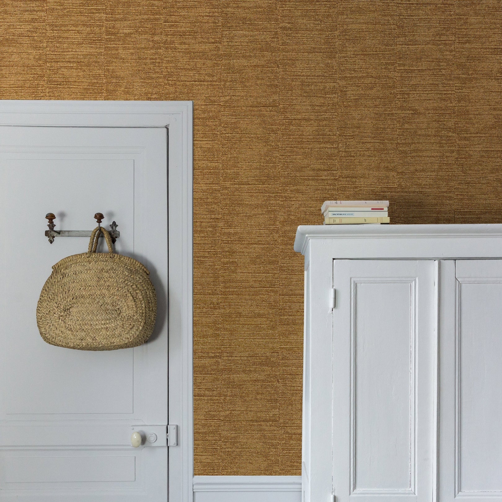 Strukturierte metallische Tapete mit Streifen SCANDIUM - ODER PATINE dunkles Gelb