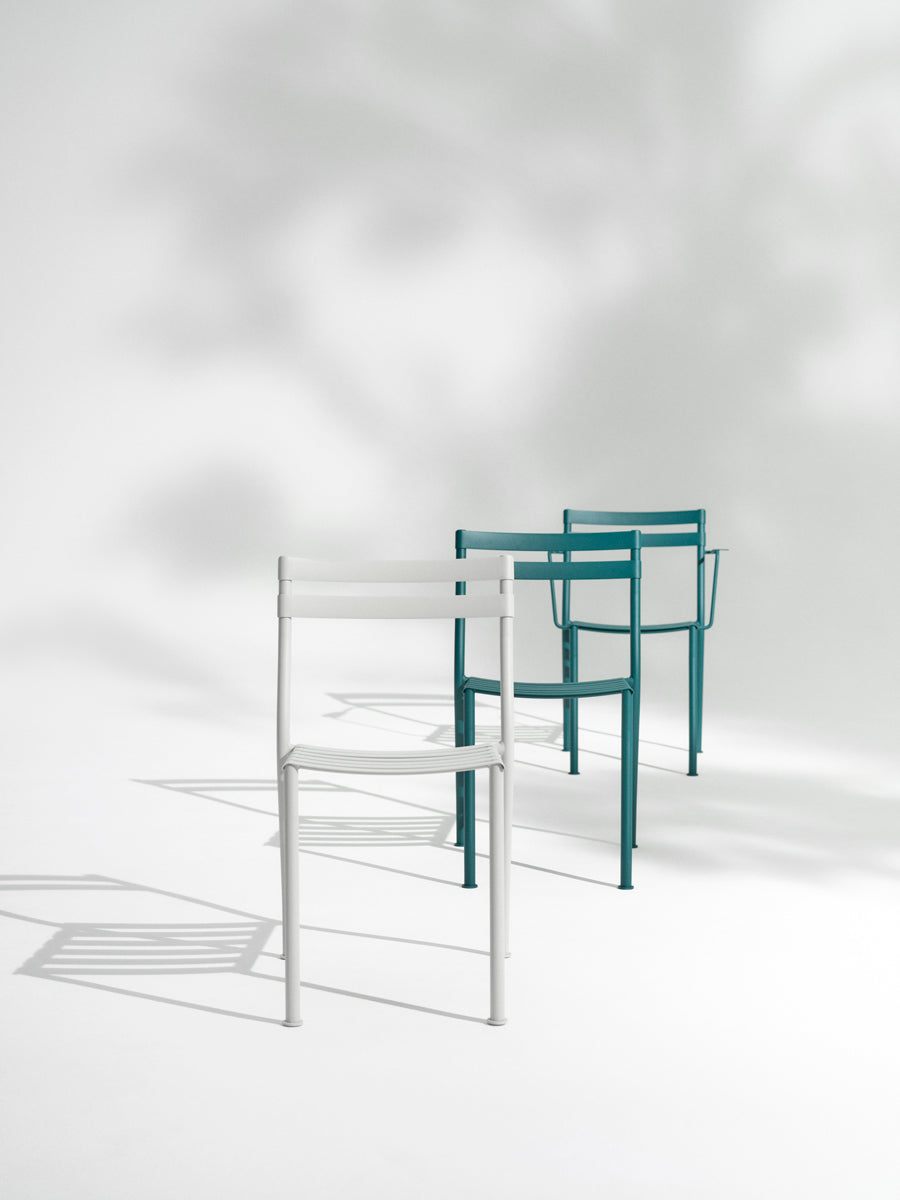 Ein Set Gartenstühle Flander verzinkt stahl