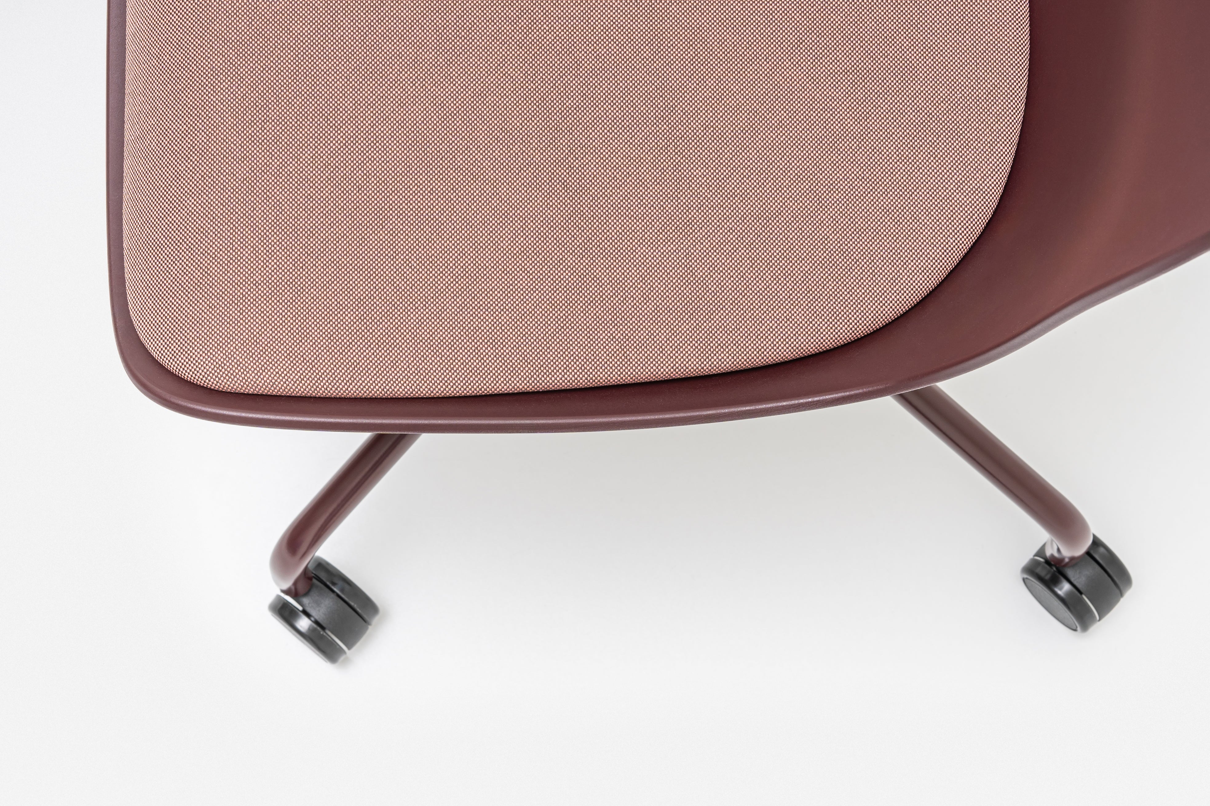 Swivel chair Baltic 2 remix aluminum base with wheels for a hard surface