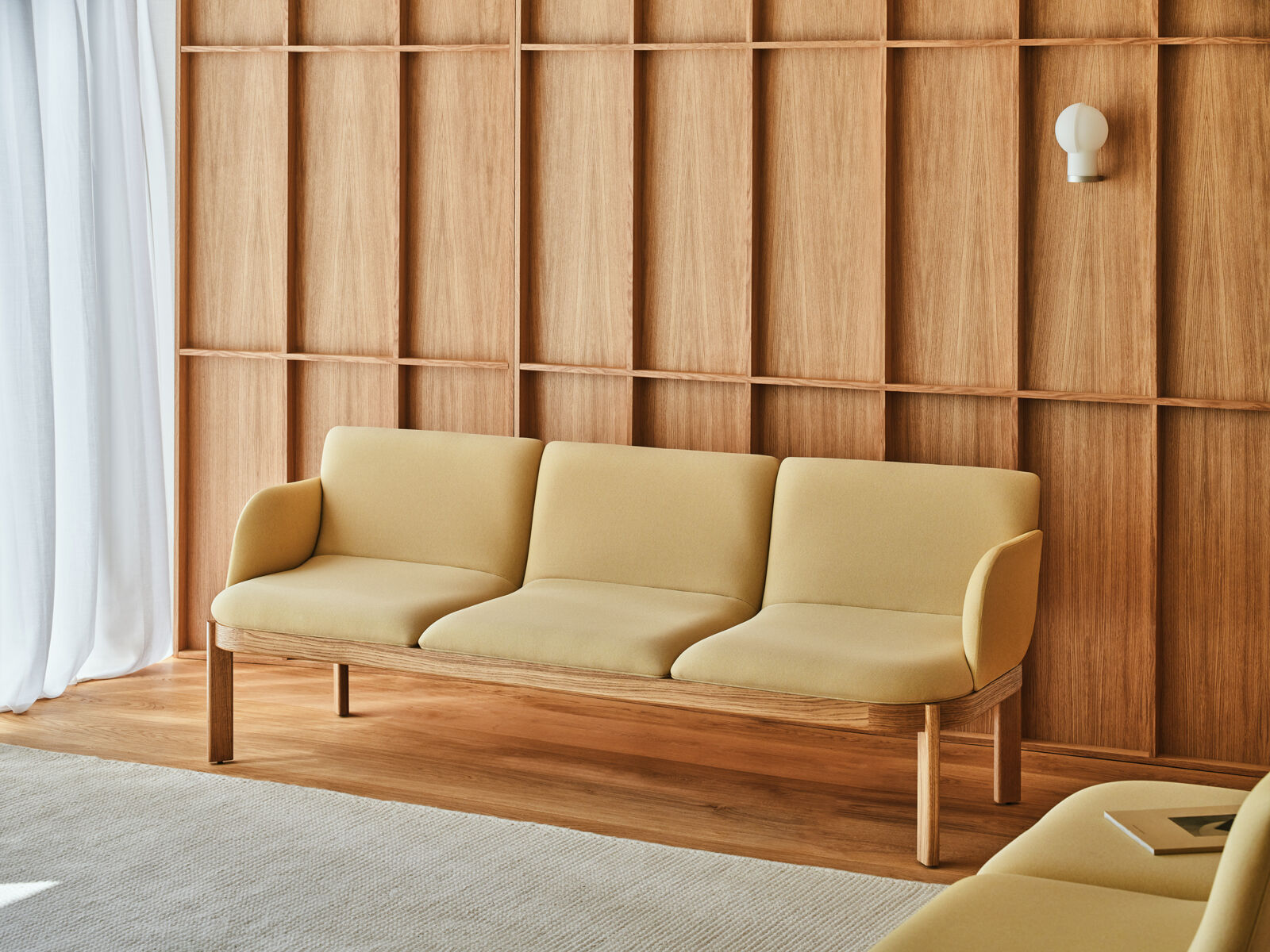 Gepolsterte Sofa Rampe Holzbasis